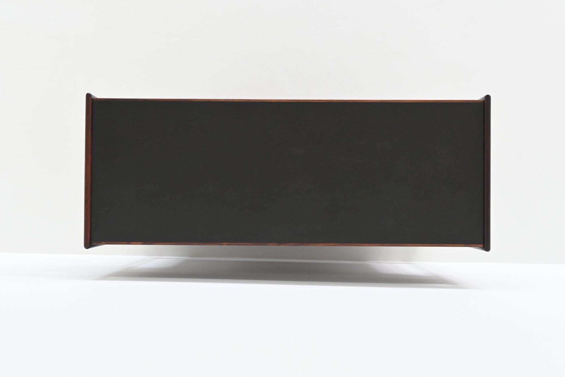 Knud Bent dry bar in rosewood Dyrlund Denmark 1960 For Sale 12
