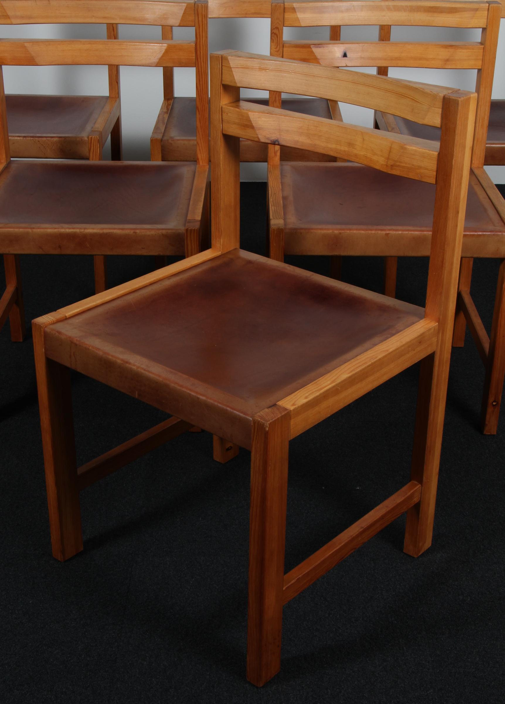 Metà XX secolo Sedie da pranzo Knud Færch in pino e pelle Saddle in vendita