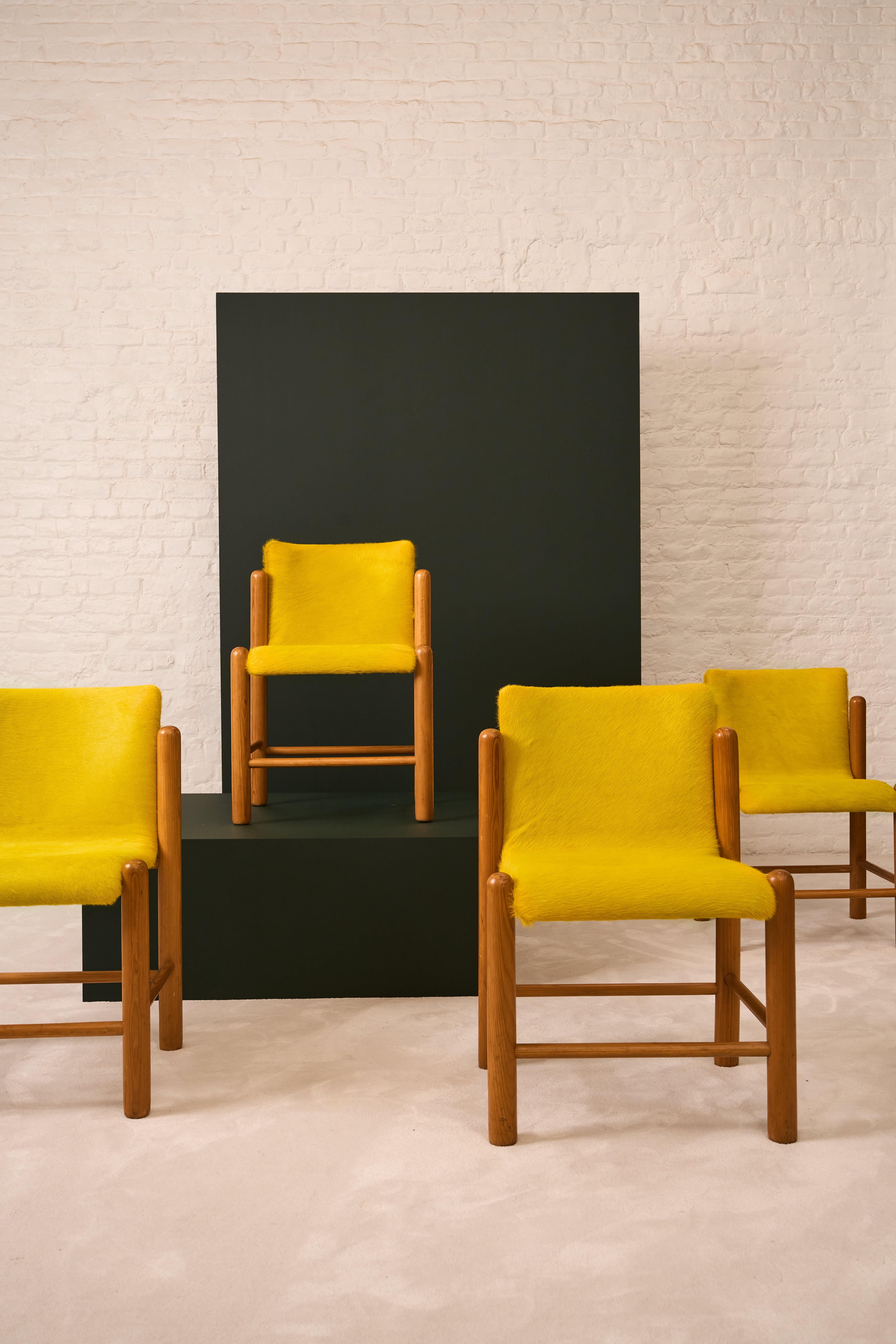 KNUD FRIIS & ELMAR MOLTKE NIELSEN set of 4 chairs In Excellent Condition For Sale In Forest, BE