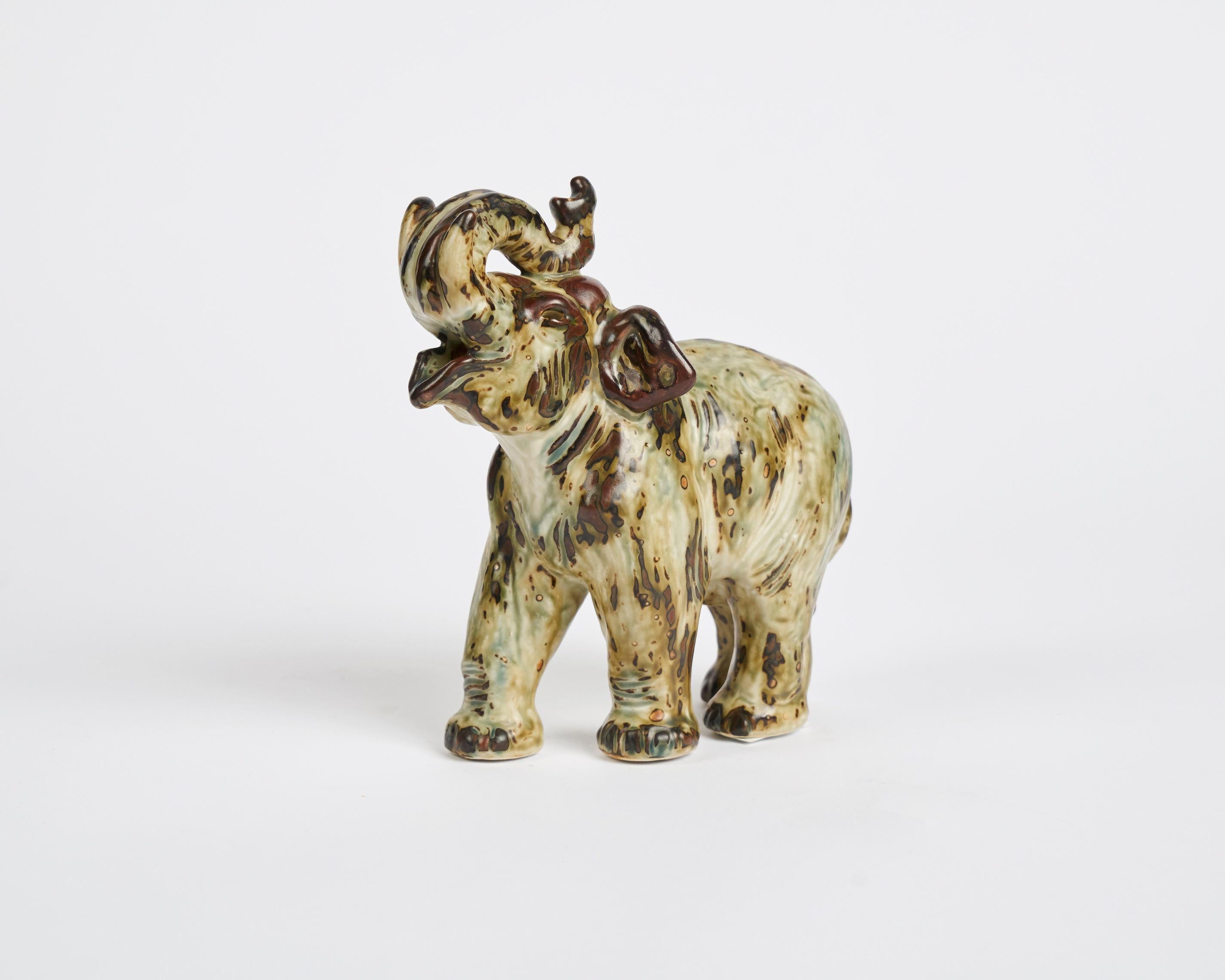 Danois Knud Khyn pour Royal Copenhagen, Éléphant en céramique, Danemark, vers 1960 en vente