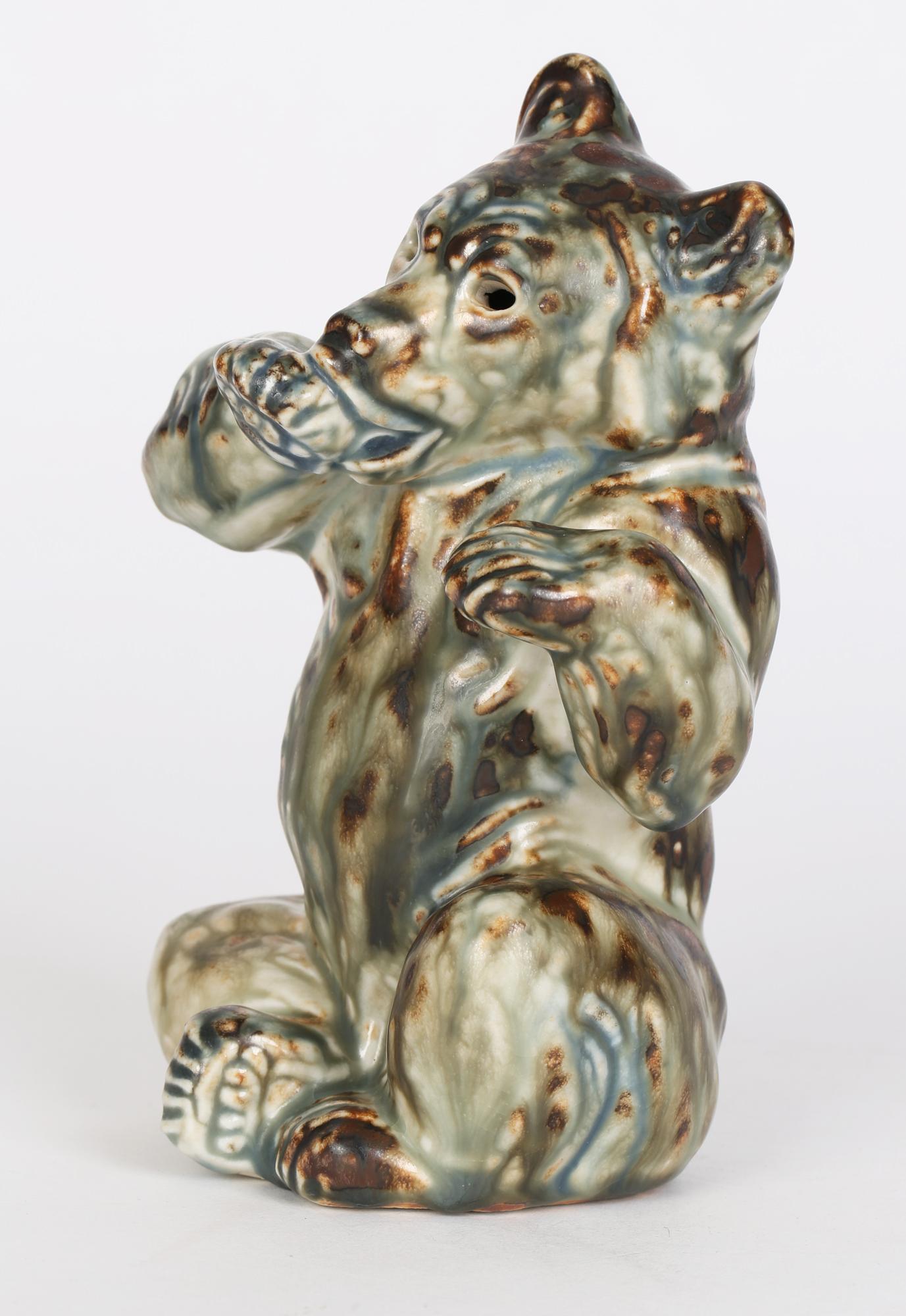 Figure sculpturale d'ours en porcelaine royale danoise Knud Kyhn de Copenhague en vente 2
