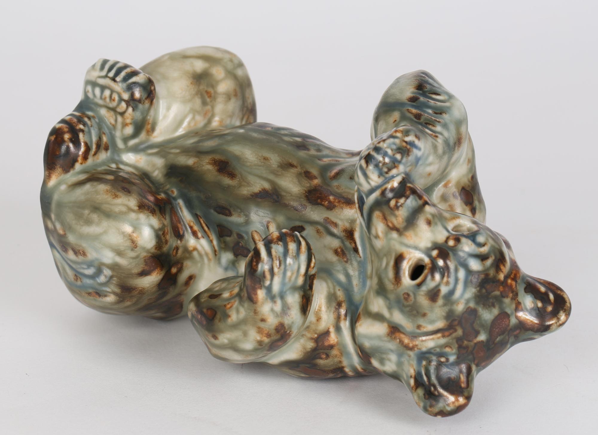 Figure sculpturale d'ours en porcelaine royale danoise Knud Kyhn de Copenhague Bon état - En vente à Bishop's Stortford, Hertfordshire