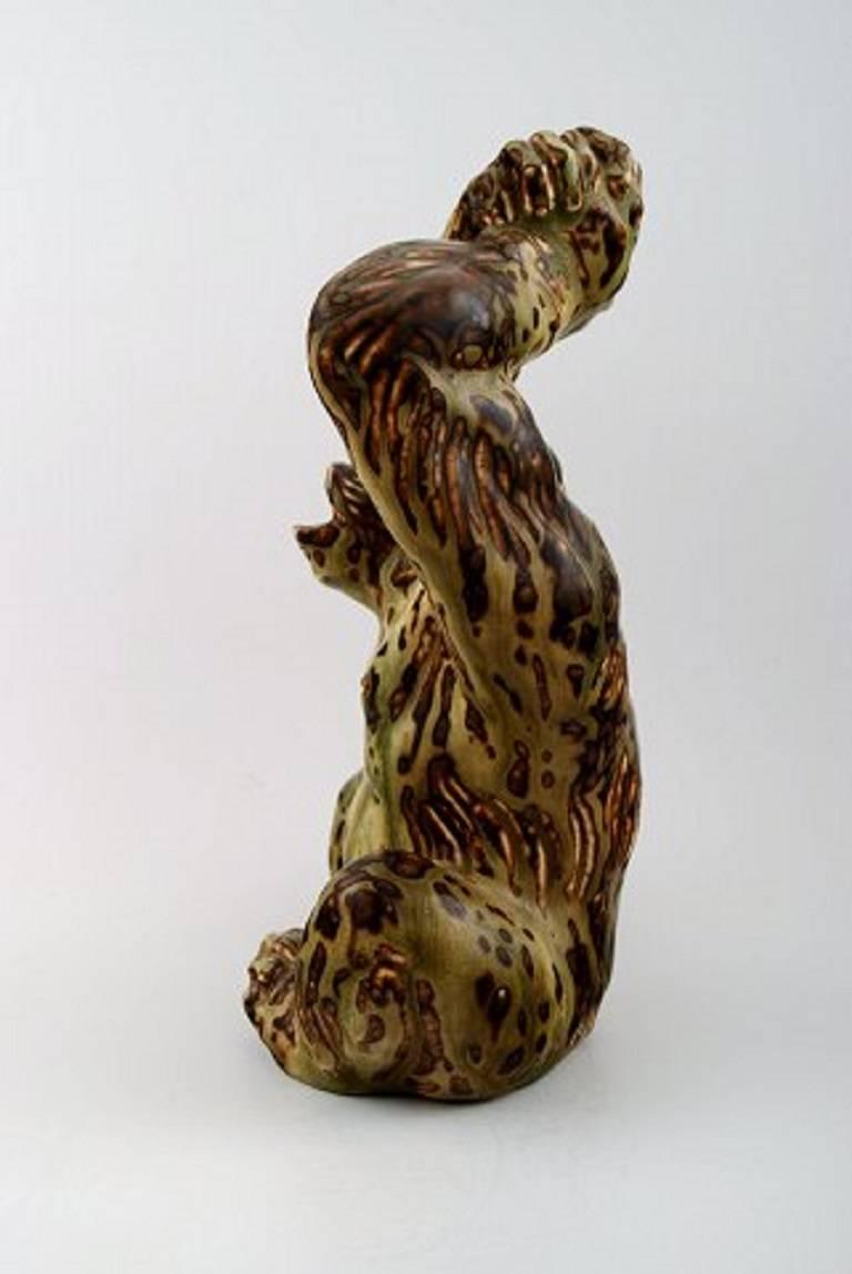 Knud Kyhn for Royal Copenhagen, stoneware figure, monkey. Sung glaze.
1st assortment.
Model number 20227.
Measures 23.5 cm x 14 cm.
Perfect condition.