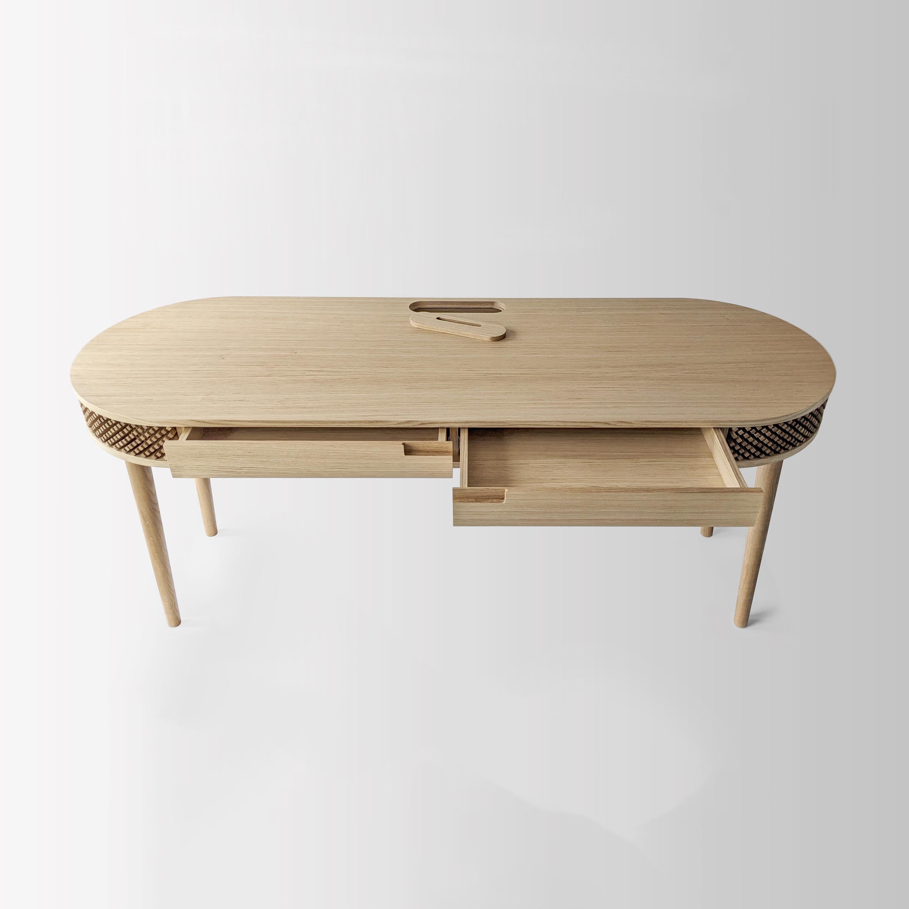 Knurly Desk Designed by Lotti Gostic Studio In New Condition For Sale In Volčji Potok, SI