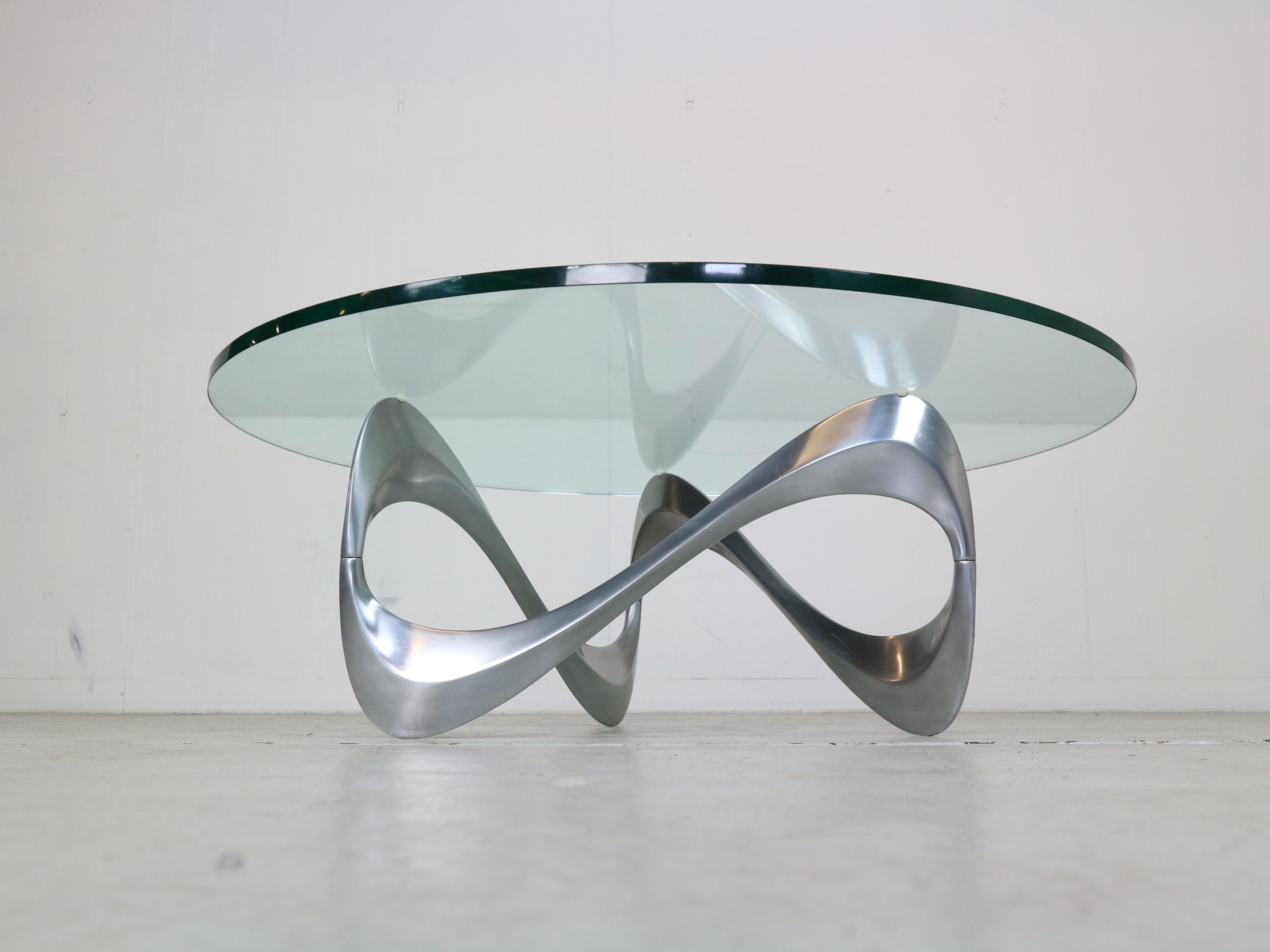 Knut Hesterberg Aluminum& Glass Snake Coffee Table for Ronald Schmitt, 1960 In Good Condition In The Hague, NL