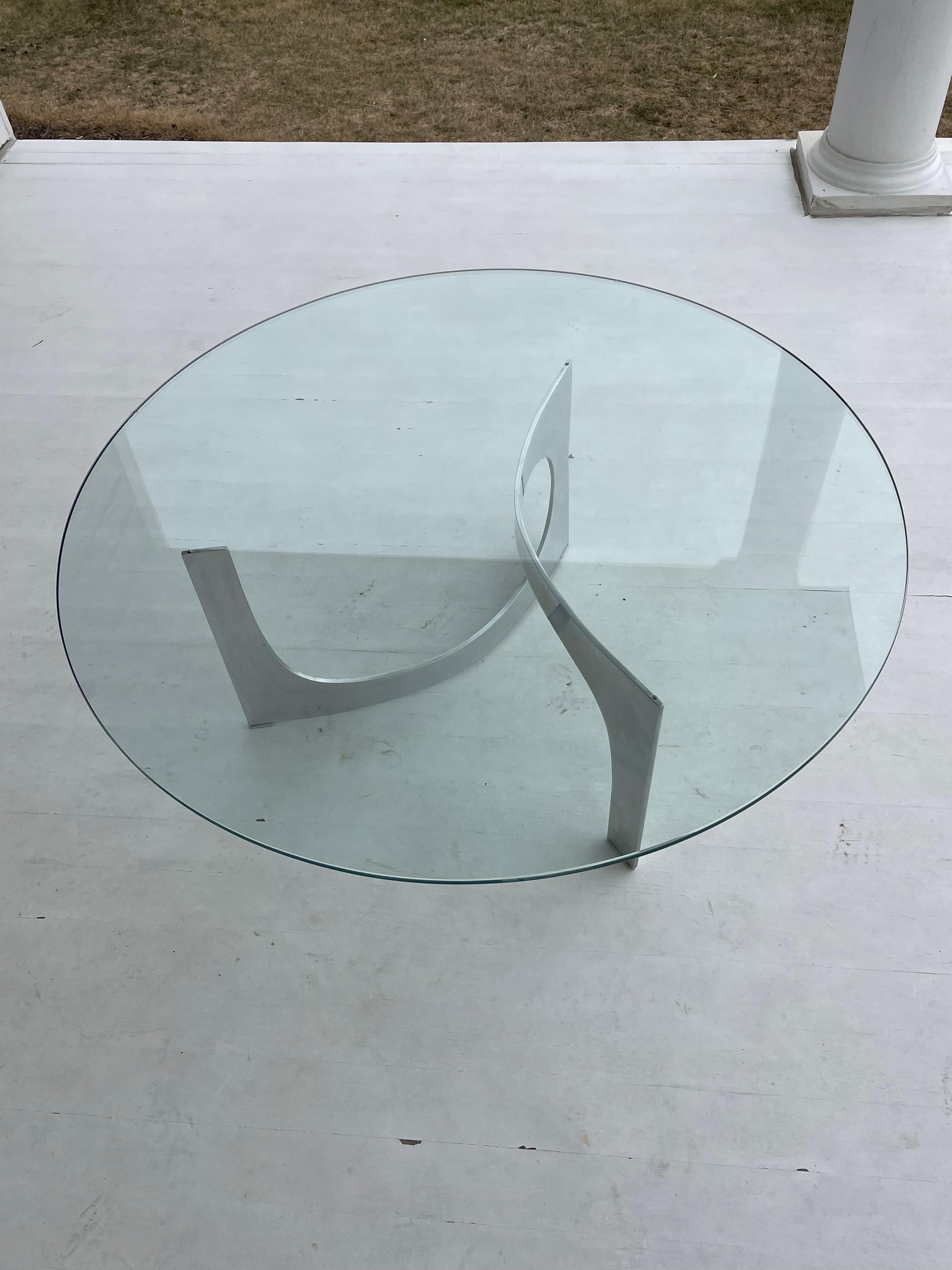 Knut Hesterberg Skulpturaler Couchtisch aus Glas und Aluminium im Angebot 7