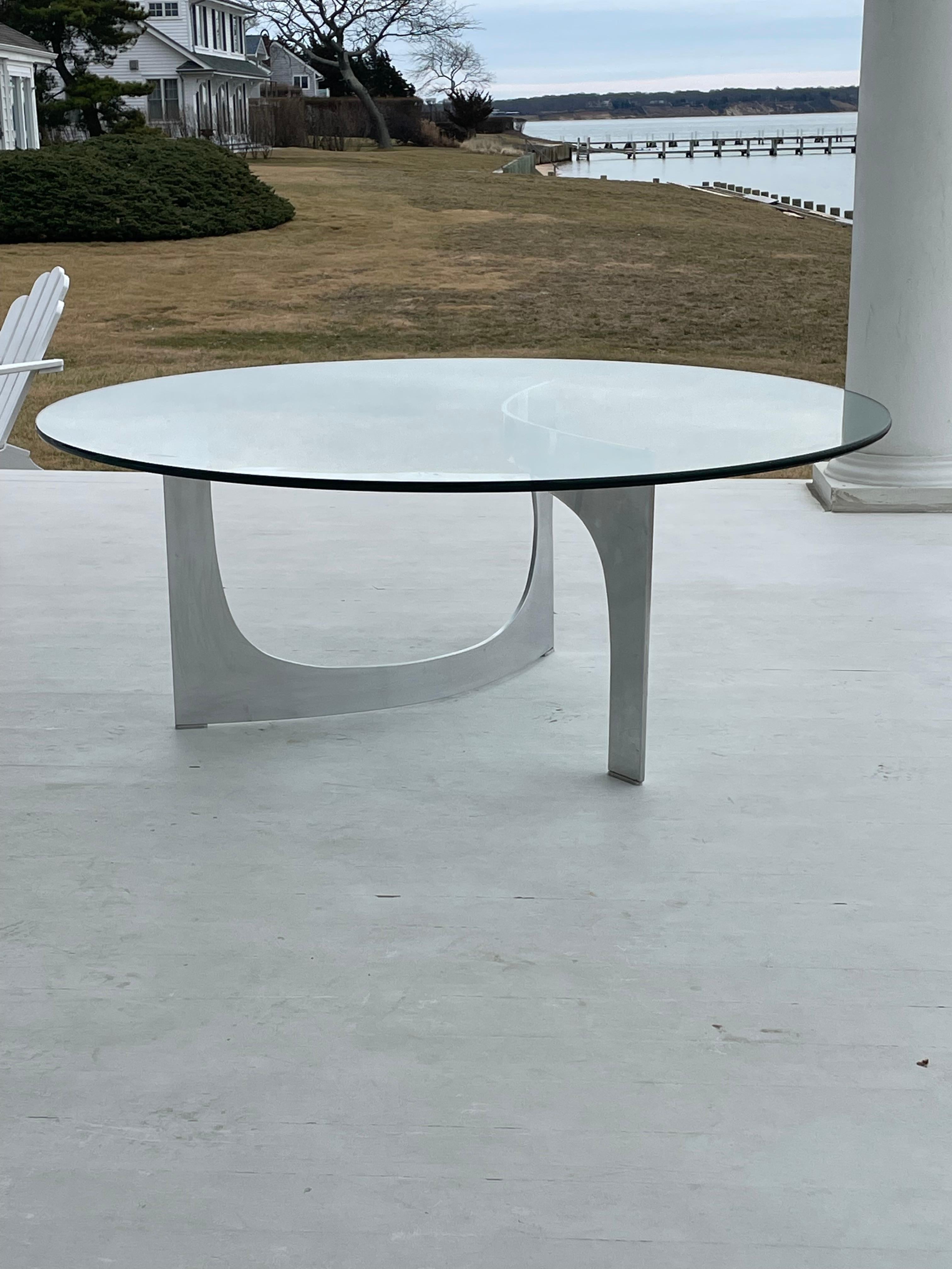 Knut Hesterberg Skulpturaler Couchtisch aus Glas und Aluminium im Angebot 9