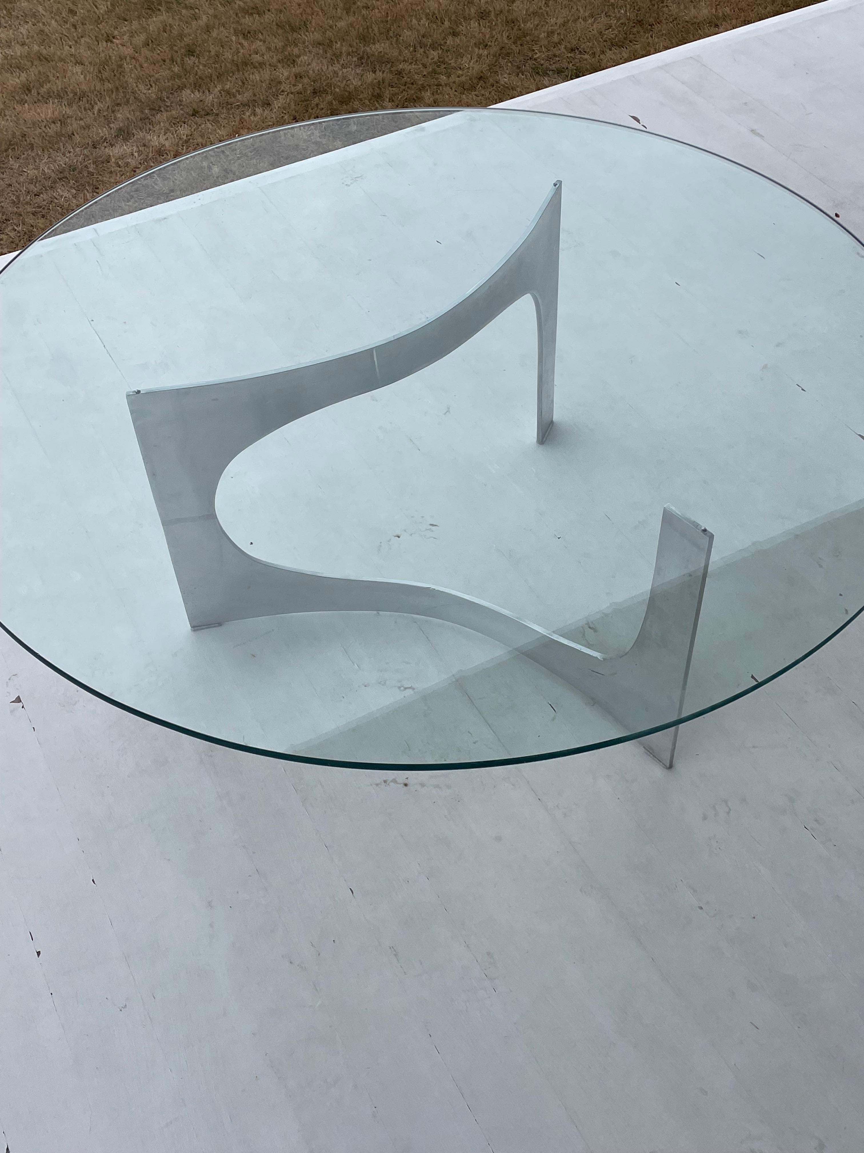 Knut Hesterberg Skulpturaler Couchtisch aus Glas und Aluminium im Angebot 11