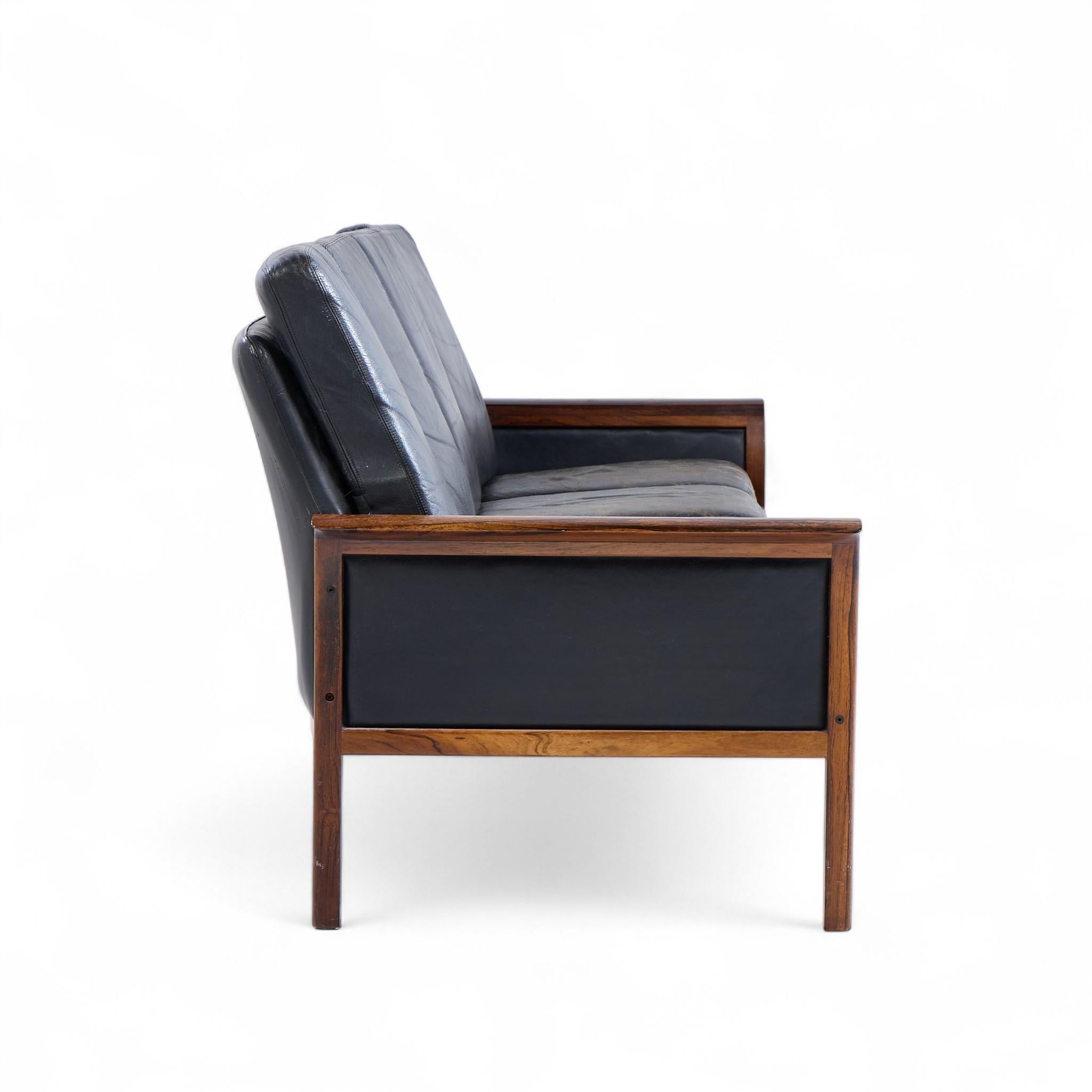 Knut Saeter for Vatne Møbler Mid Century Norwegian Rosewood, Leather Sofa - Pair im Angebot 4