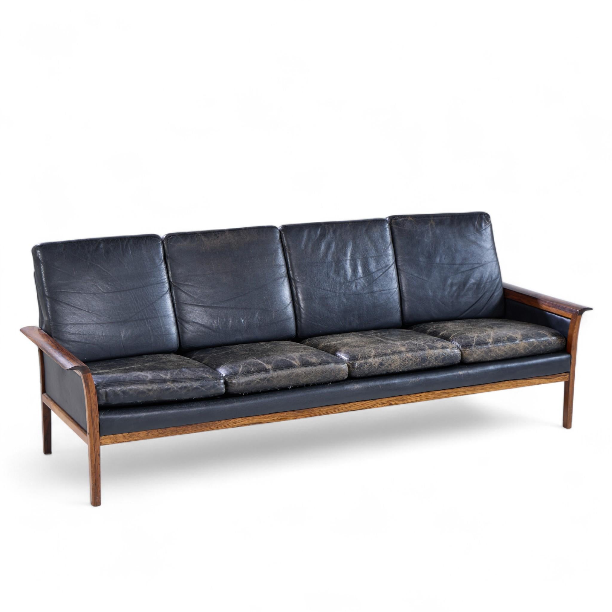 Knut Saeter for Vatne Møbler Mid Century Norwegian Rosewood, Leather Sofa - Pair im Angebot 5