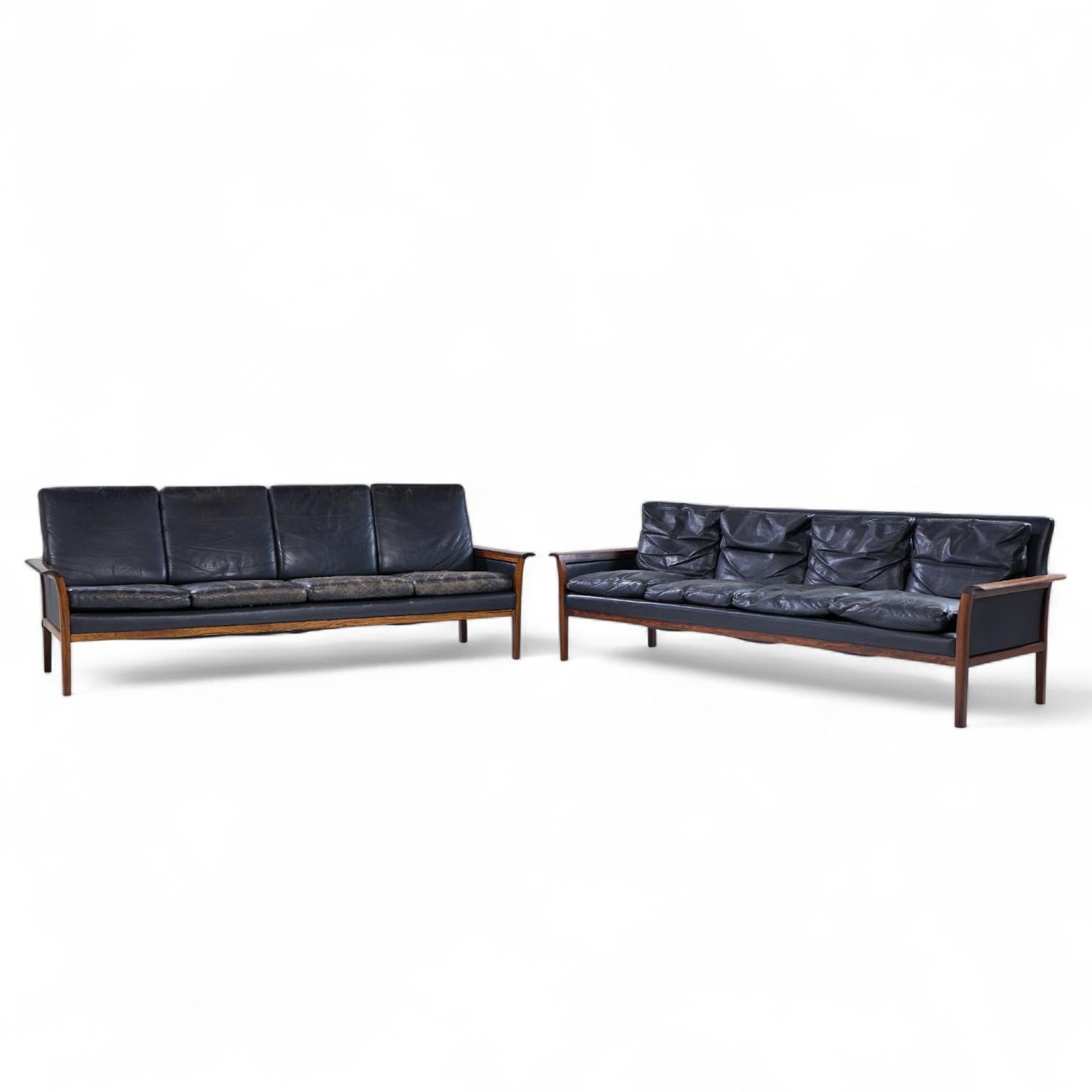 Knut Saeter for Vatne Møbler Mid Century Norwegian Rosewood, Leather Sofa - Pair (Moderne der Mitte des Jahrhunderts) im Angebot
