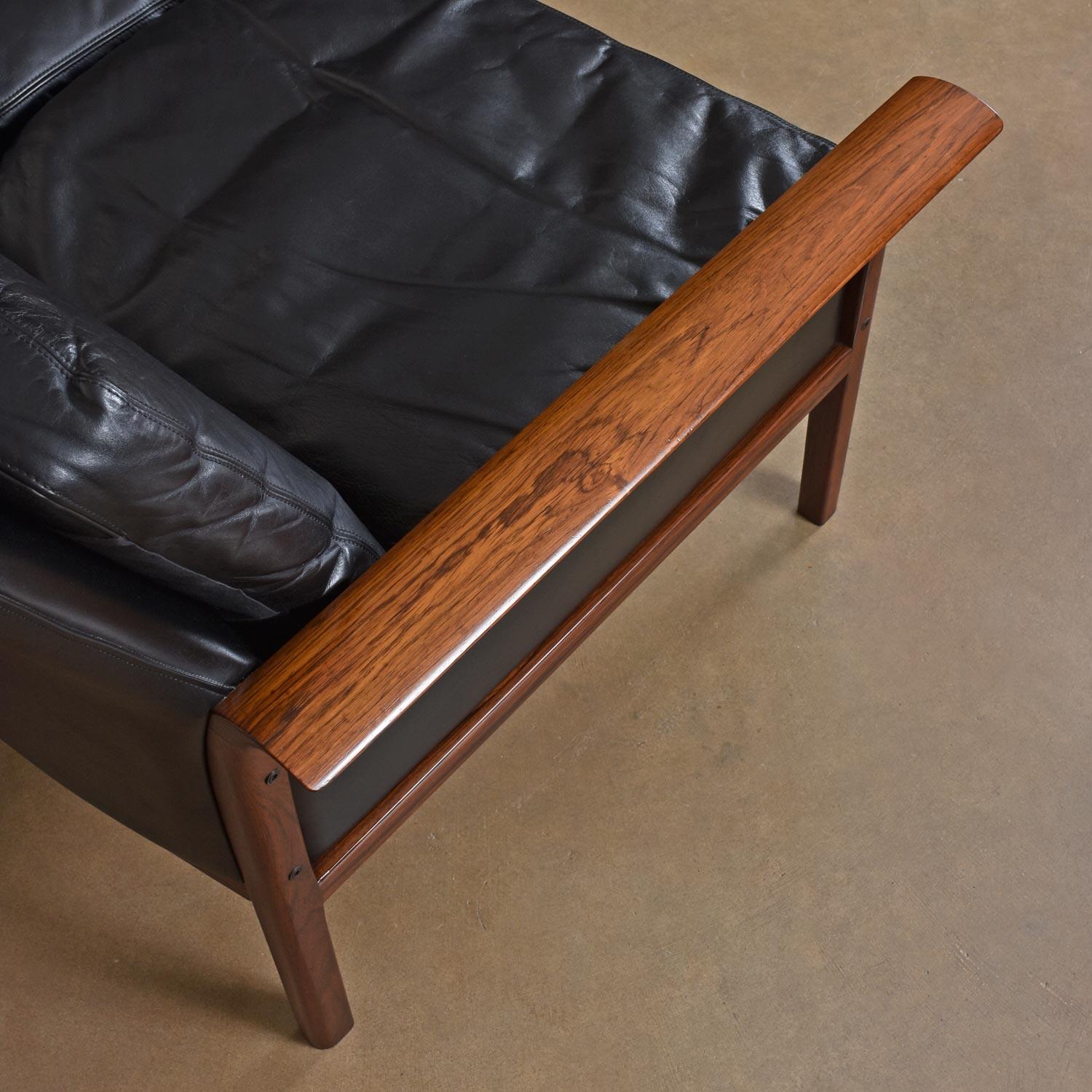 Mid-20th Century Knut Saeter for Vatne Mobler Black Leather and Rosewood Settee Sofa Couch
