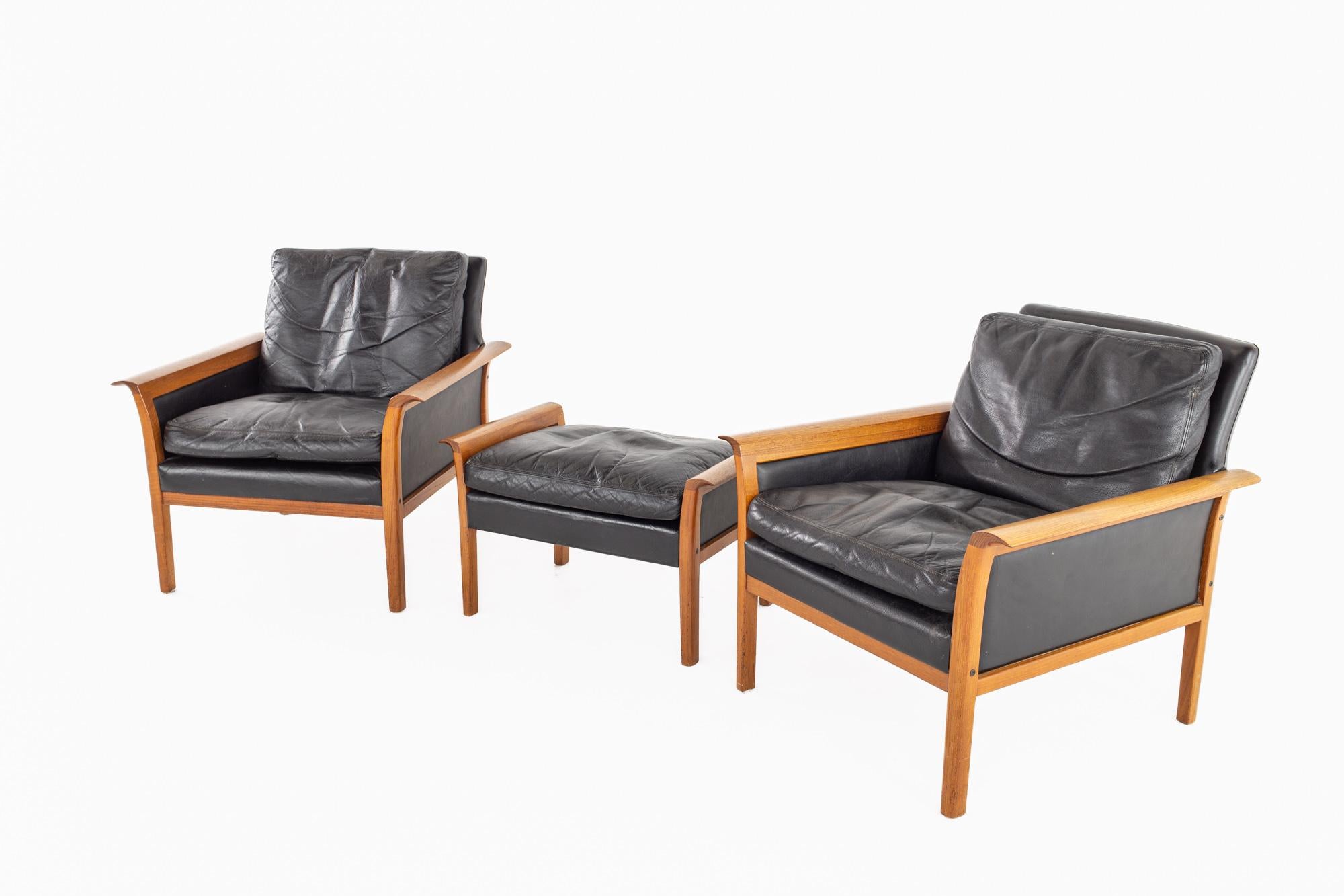 Mid-Century Modern Knut Sæter for Vatne Mobler MCM Teak and Black Leather Chair and Ottoman Set