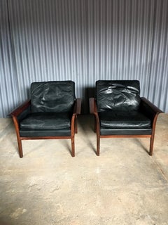 Knut Saeter for Vatner Mobler Leather and Rosewood Pair of Chairs