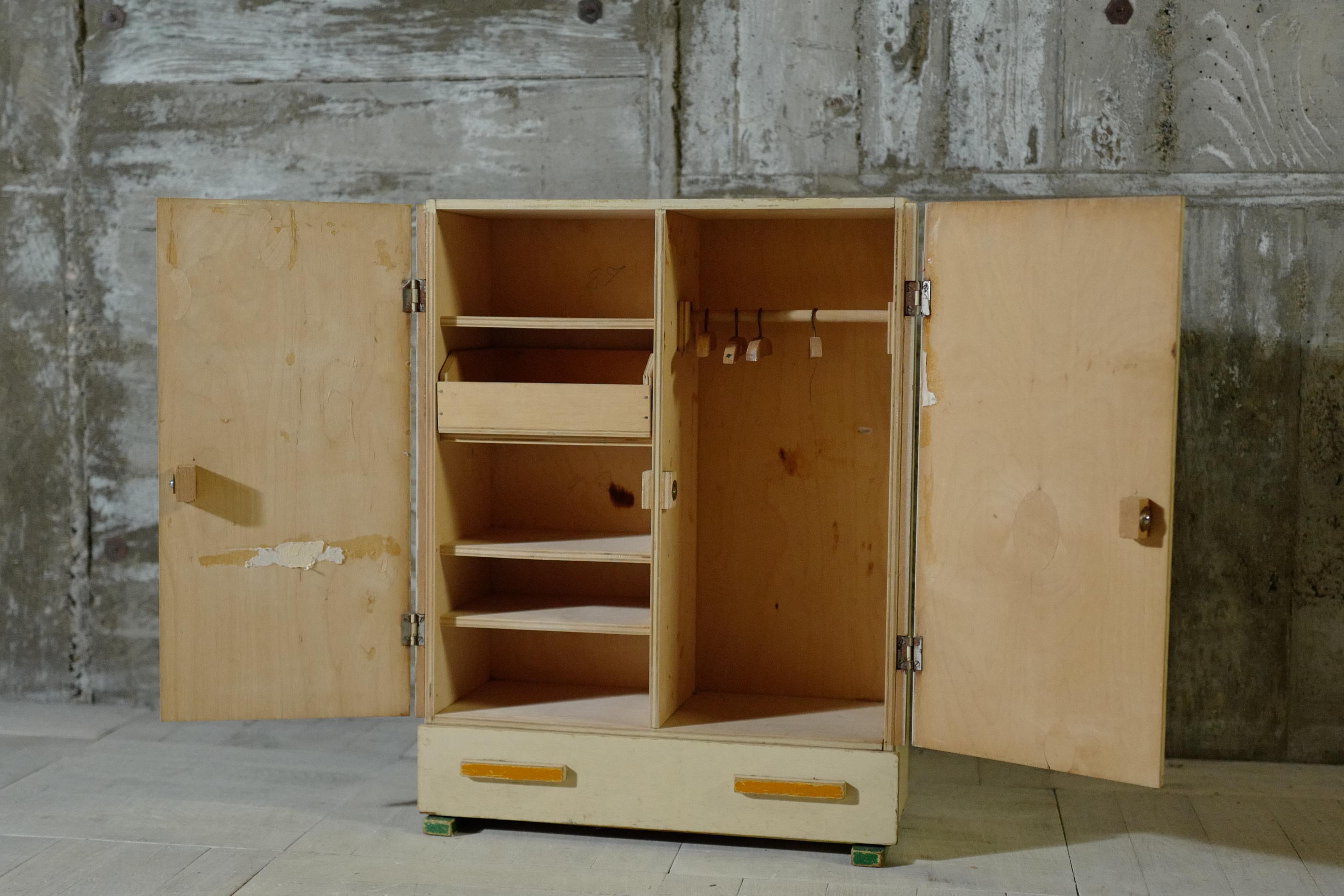 Ko Verzu vintage doll's wardrobe for ado holland In Good Condition For Sale In Tomi, Nagano
