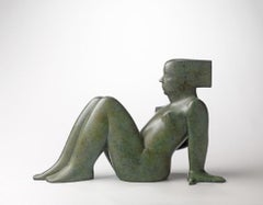 Attesa: „The Waiting Bronze Sculpture“, Lady Woman Laying, Porträt, zeitgenössisch