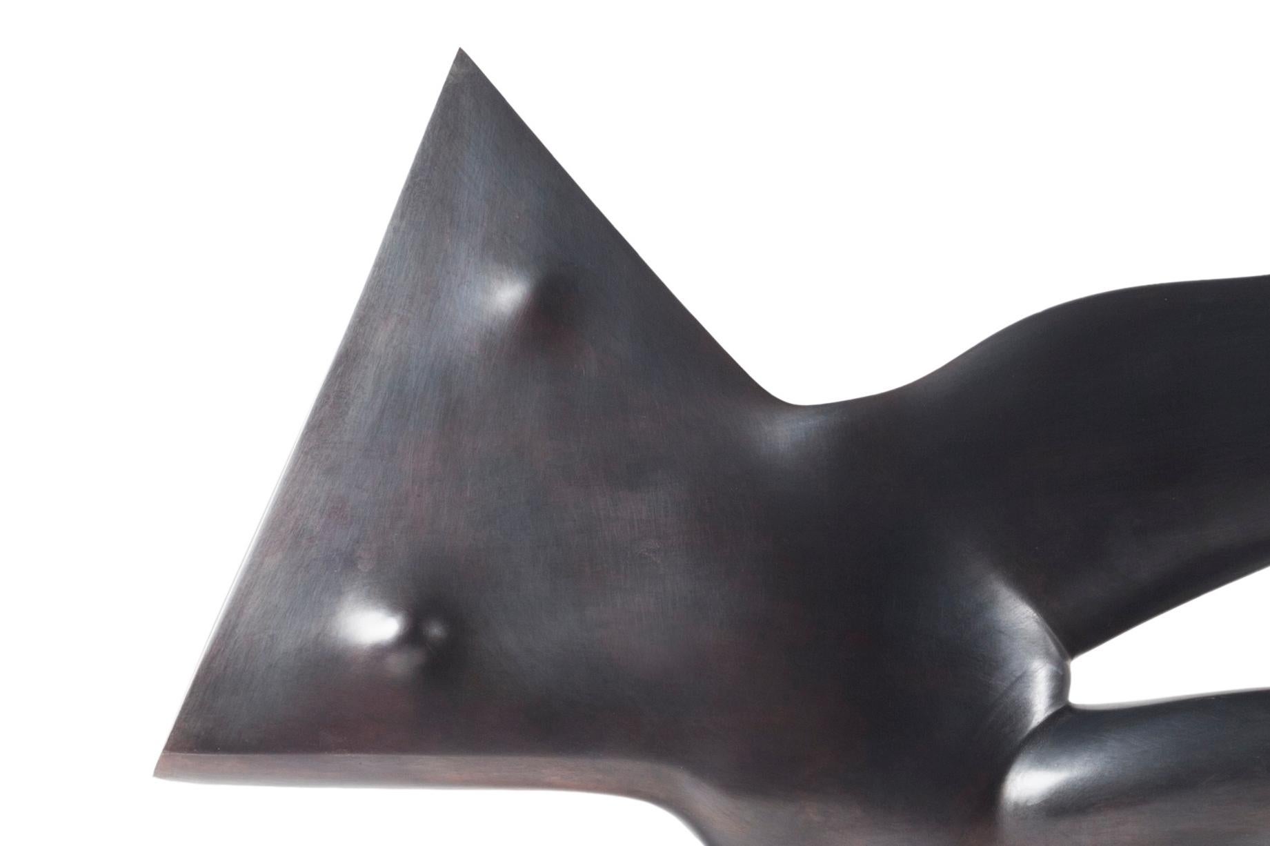 Torse en sculpture en bronze du mouvement Beweging 301, en stock - Sculpture de KOBE