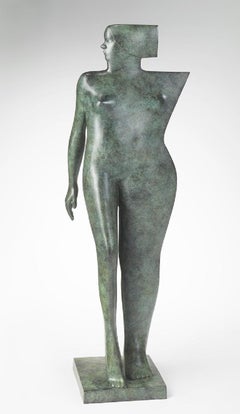 Cuidadosa Escultura de Bronce Dama Retrato de Mujer de Pie Contemporáneo