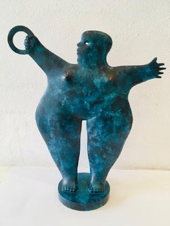 Donna con Anello Woman with Ring Bronze Sculpture In Stock