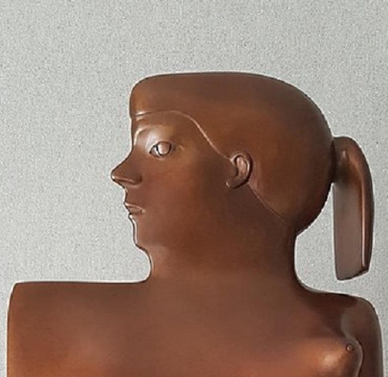 Hey Wait, I Can Be Sharp Too Bronze Sculpture Nude Girl Figure Brown Auf Lager

KOBE, Pseudonym von Jacques Saelens, war ein belgischer Künstler (Kortrijk, Belgien 1950 - Saint-Julien (Var), Frankreich 2014).

Er kombinierte das Breite mit dem