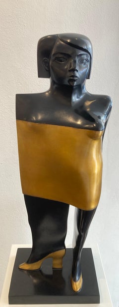 La Battona Figura Femenina de Pie Escultura de Bronce Traje de Baño Dorado En Stock