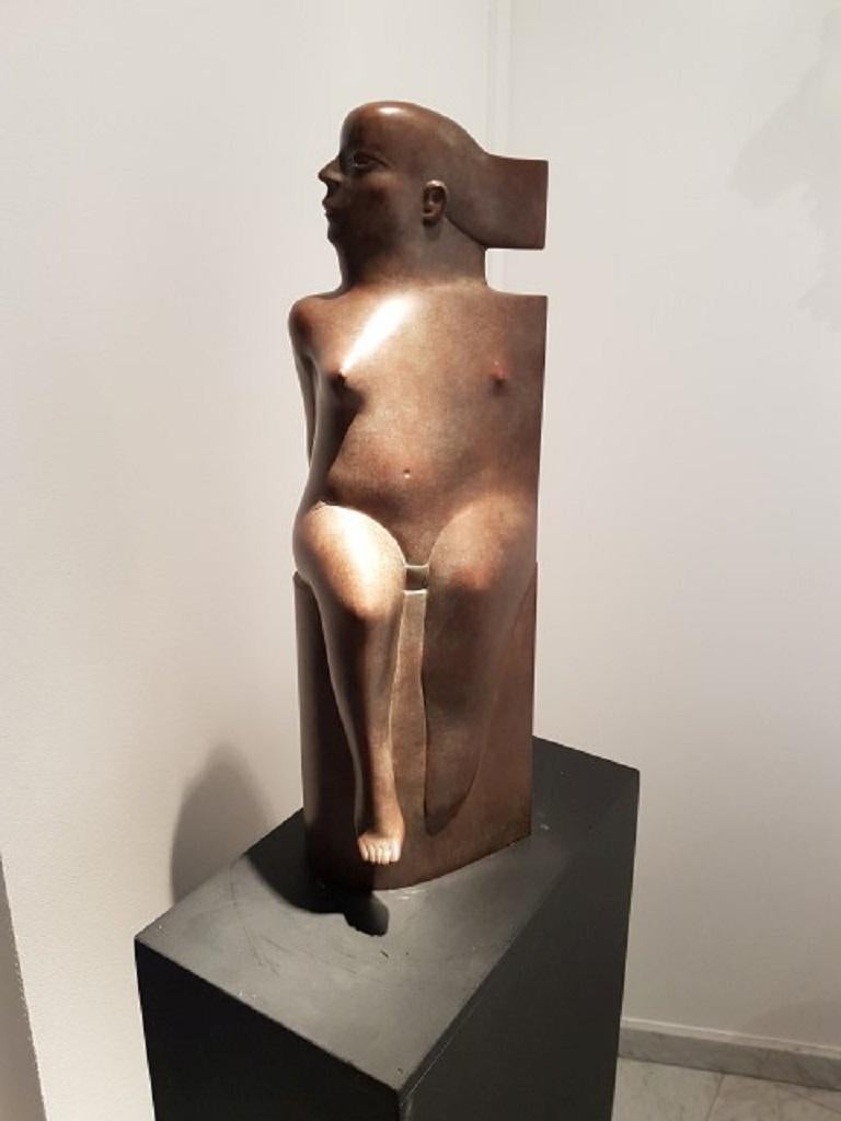 Seduto Sitting Bronze Sculpture Female Figure Woman Girl - Gold Figurative Sculpture by KOBE