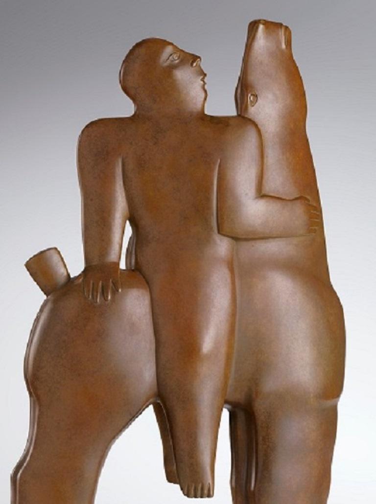 Unita Große Bronze-Skulptur Brauner figurativer geometrischer Pferdereiter, auf Lager (Gold), Figurative Sculpture, von KOBE