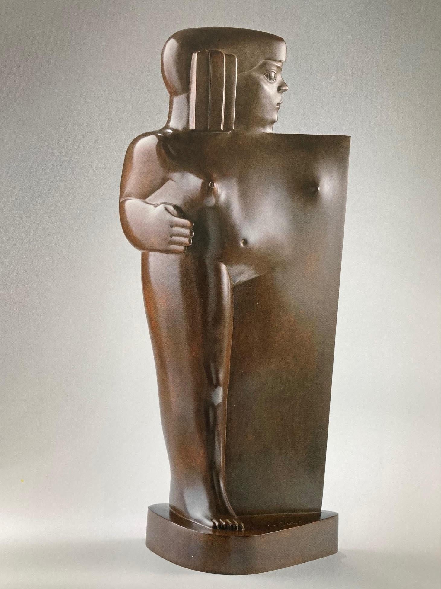KOBE Nude Sculpture – Vigorosa Bronzeskulptur einer stehenden weiblichen Figur mit Haarkopf, Porträt