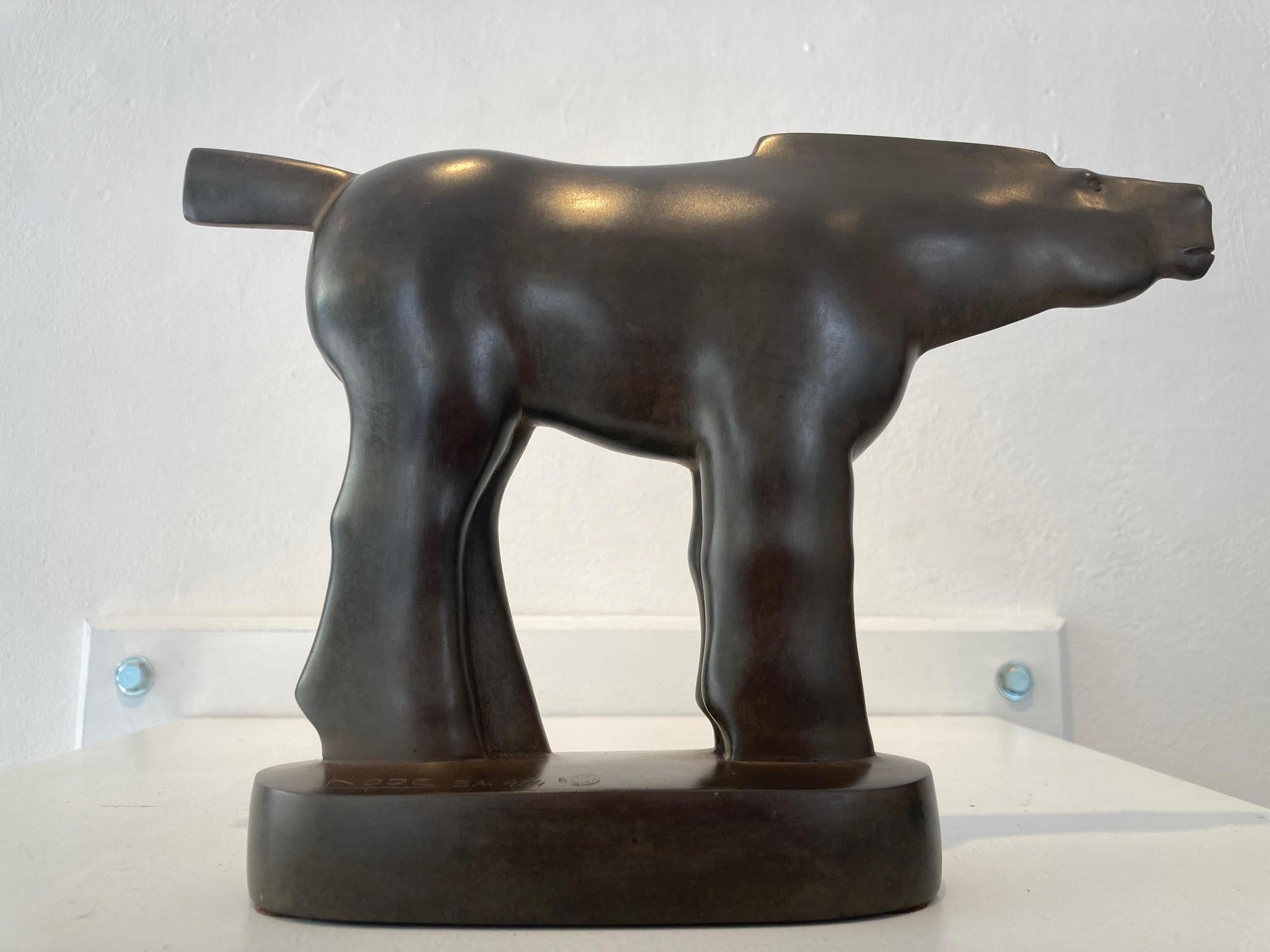 Zoals Een Pijl Arrow Bronze  Figurative Horse Sculpture Geometric In Stock - Gold Figurative Sculpture by KOBE