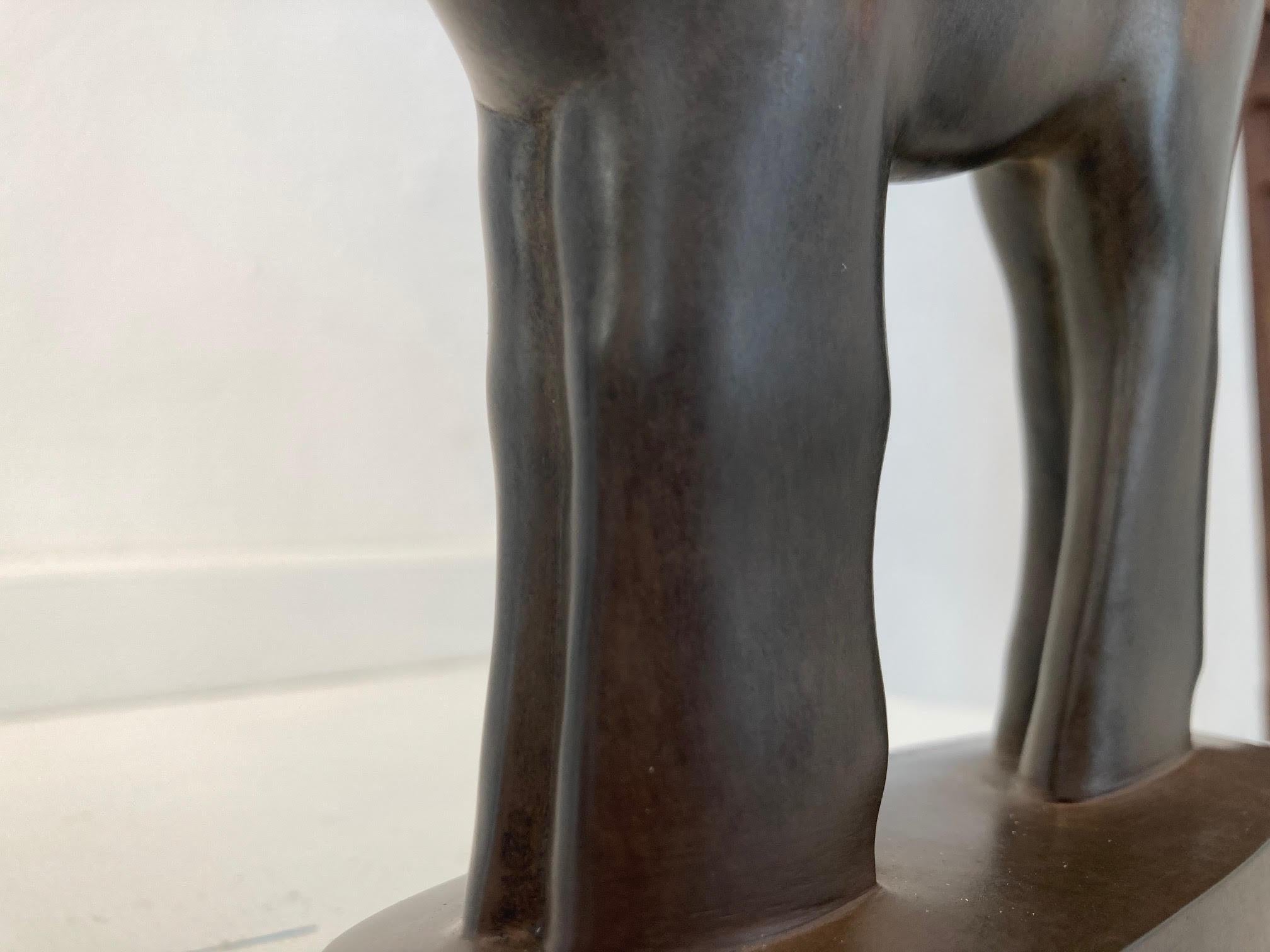 Zoals Een Pijl Arrow Bronze  Figurative Horse Sculpture Geometric In Stock For Sale 2
