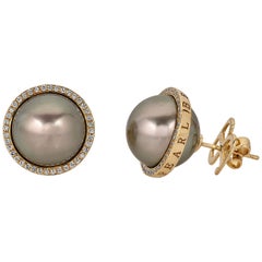 BELPEARL Kobe Collection, Tahitian Pearl Earrings Set in 18Kt Gold and diamonds