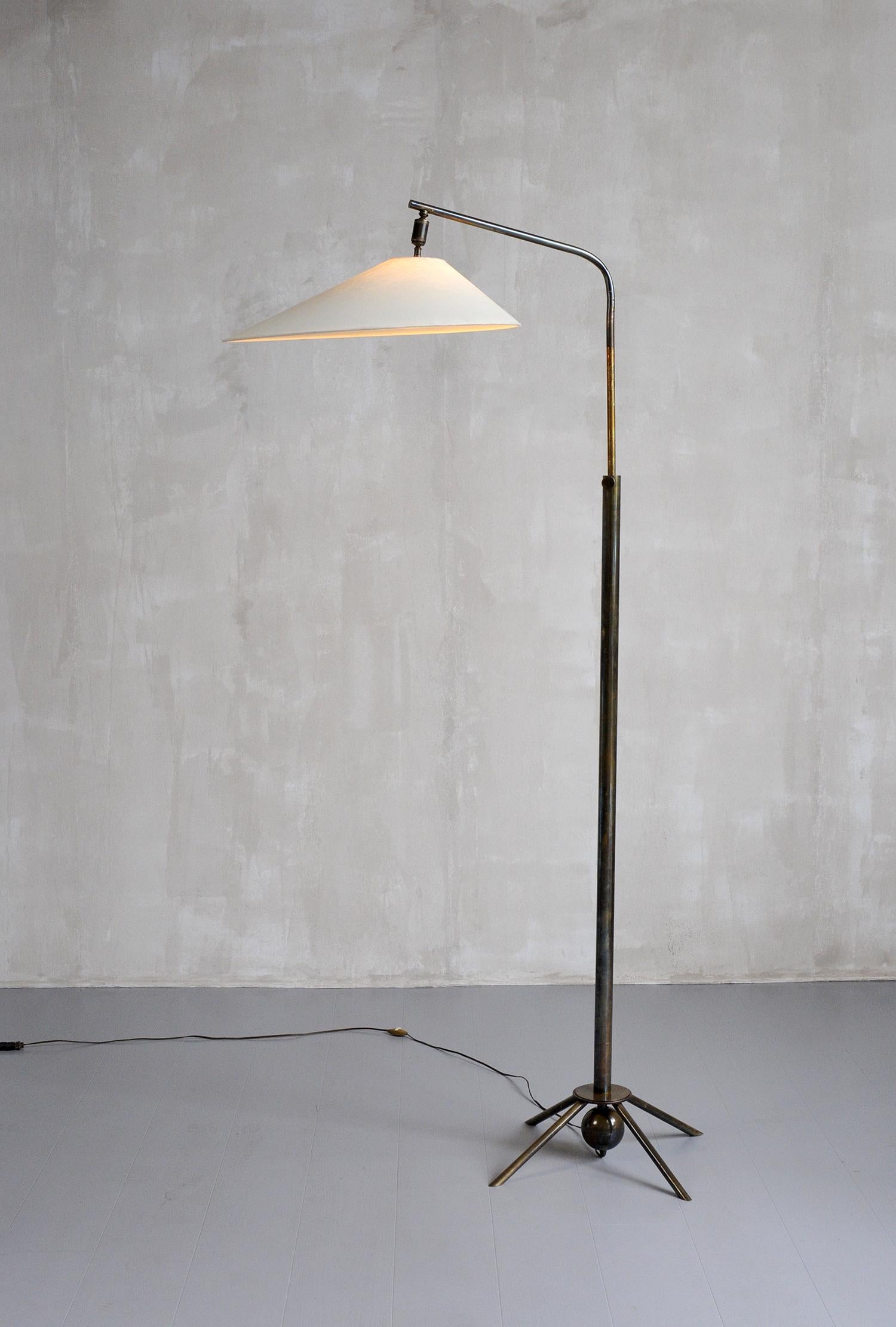 Kobis et Lorence, Floor Lamp with Adjustable Height, France, 1953 In Good Condition In Catonvielle, FR