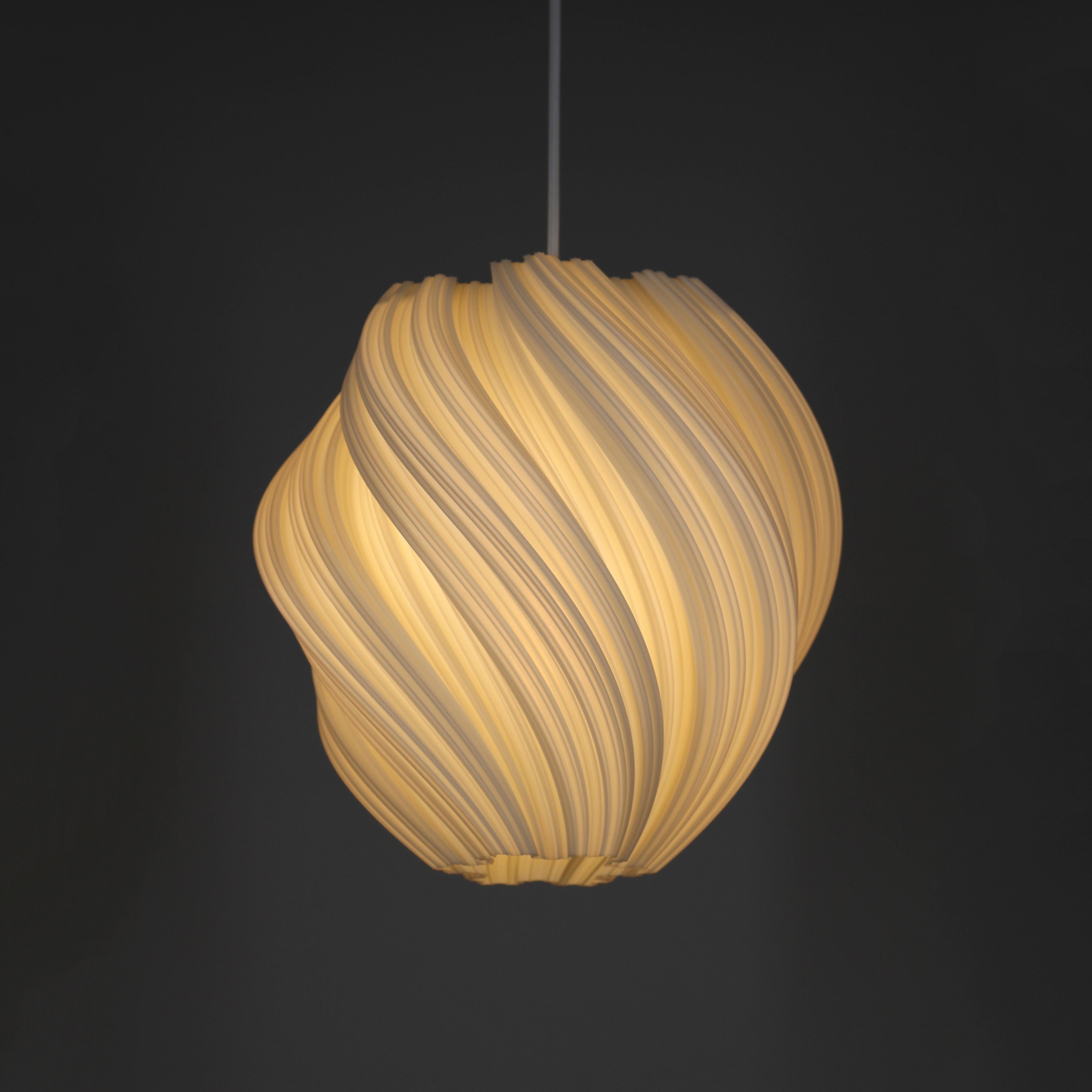 Koch #2 Clockwise Pendant Light Organic Contemporary Modern Lighting White In New Condition In Genève, GE