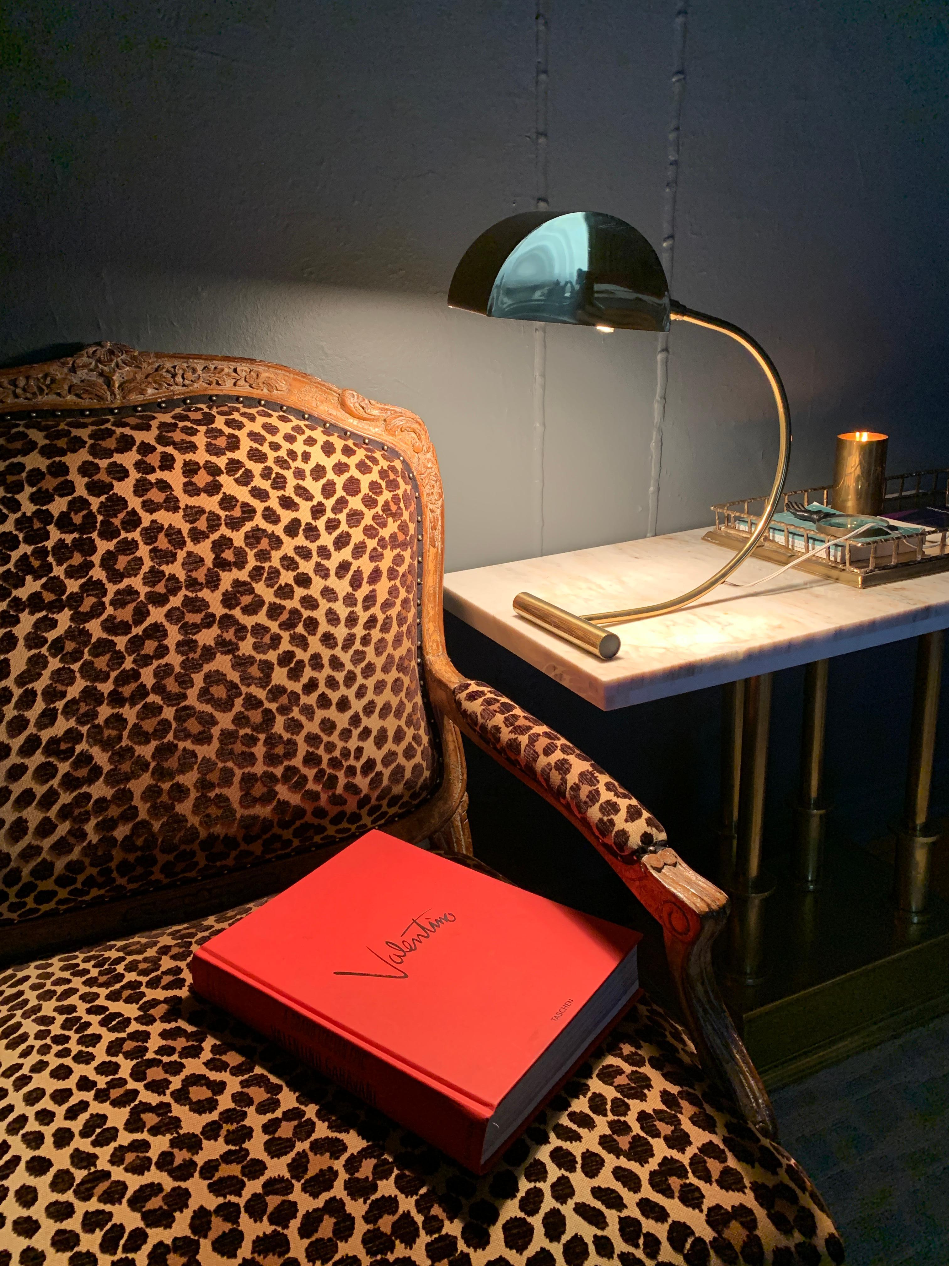 Koch and Lowy Brass Mid Century Table Desk Lamp In Good Condition In Los Angeles, CA