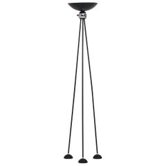 Lampadaire tripode postmoderne Koch and Lowy, 1980