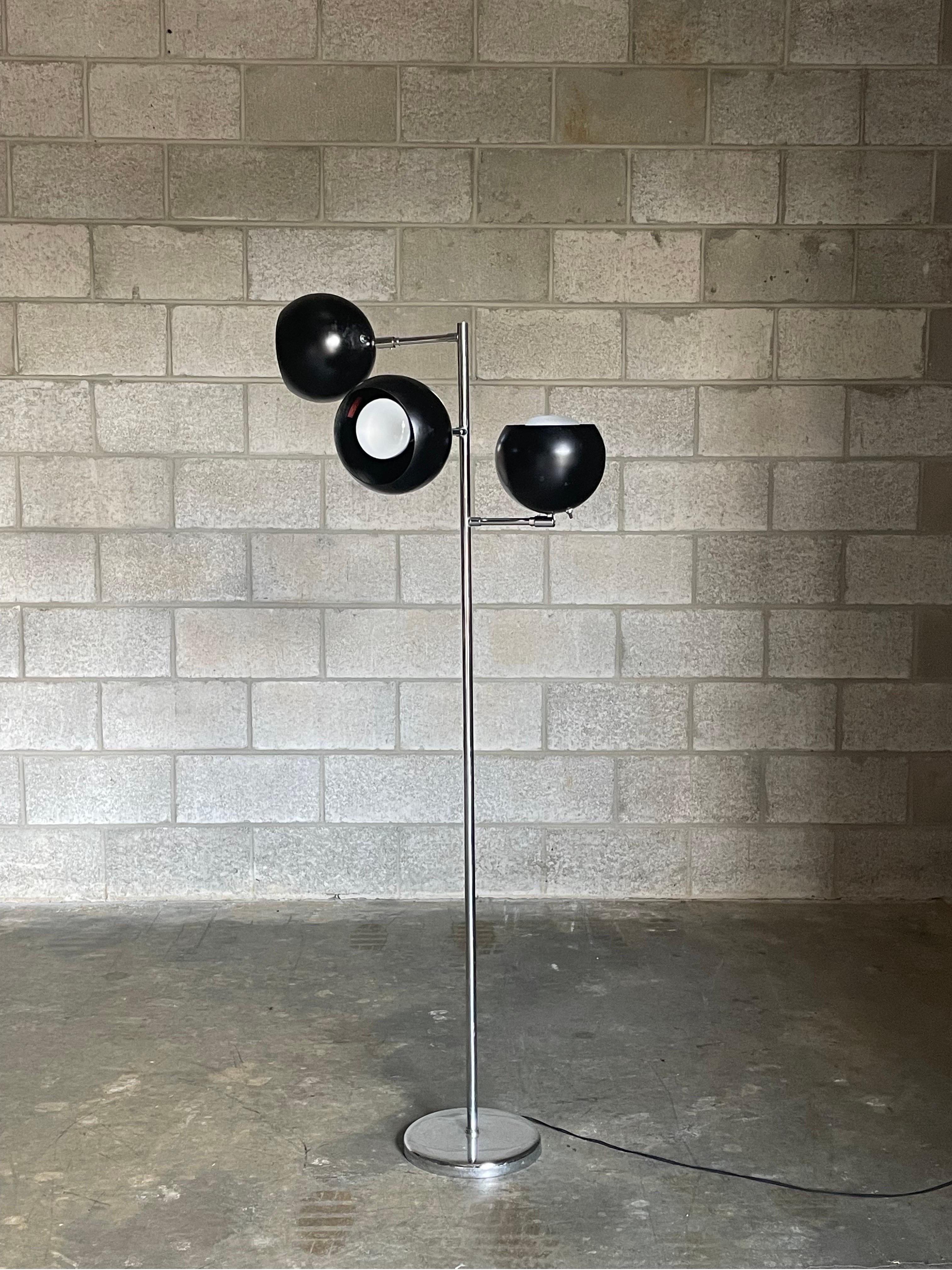 Koch and Lowy Three Arm, Triennale Style, Floor Lamp In Good Condition For Sale In St.Petersburg, FL