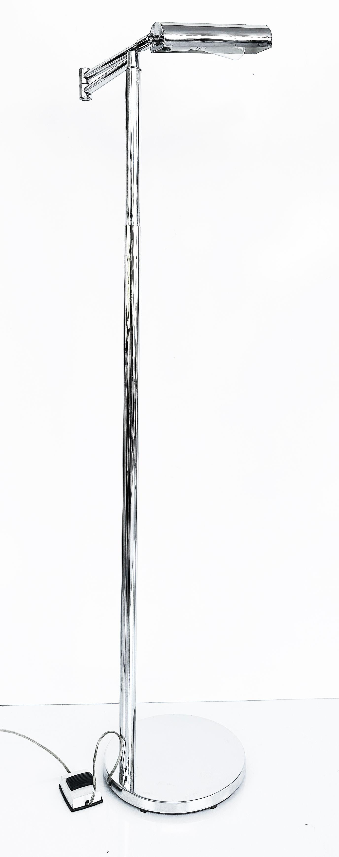 Mid-Century Modern Koch & Lowy Adjustable Swing Arm Chrome Floor Lamp OMI, 1960s For Sale
