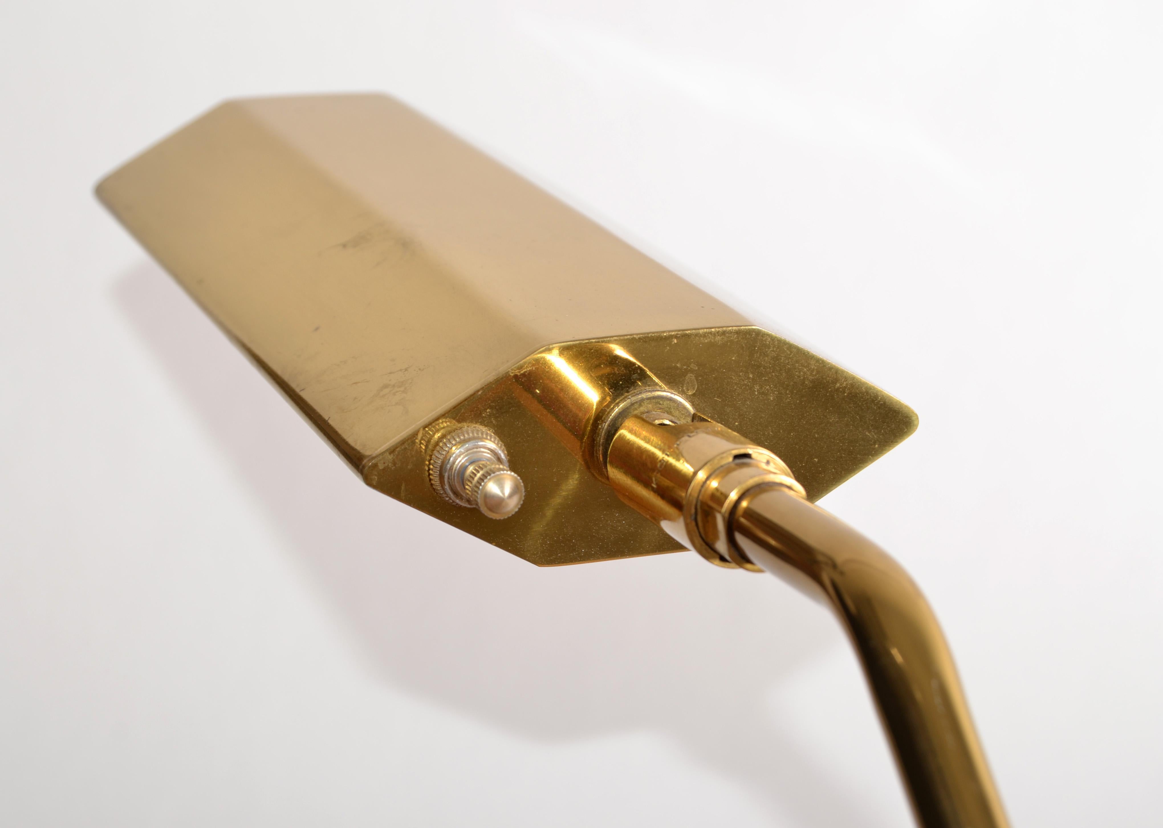 Mid-20th Century Koch & Lowy Articulated Swing Brass Desk Lamp Mid-Century Modern 1965 Stamped For Sale