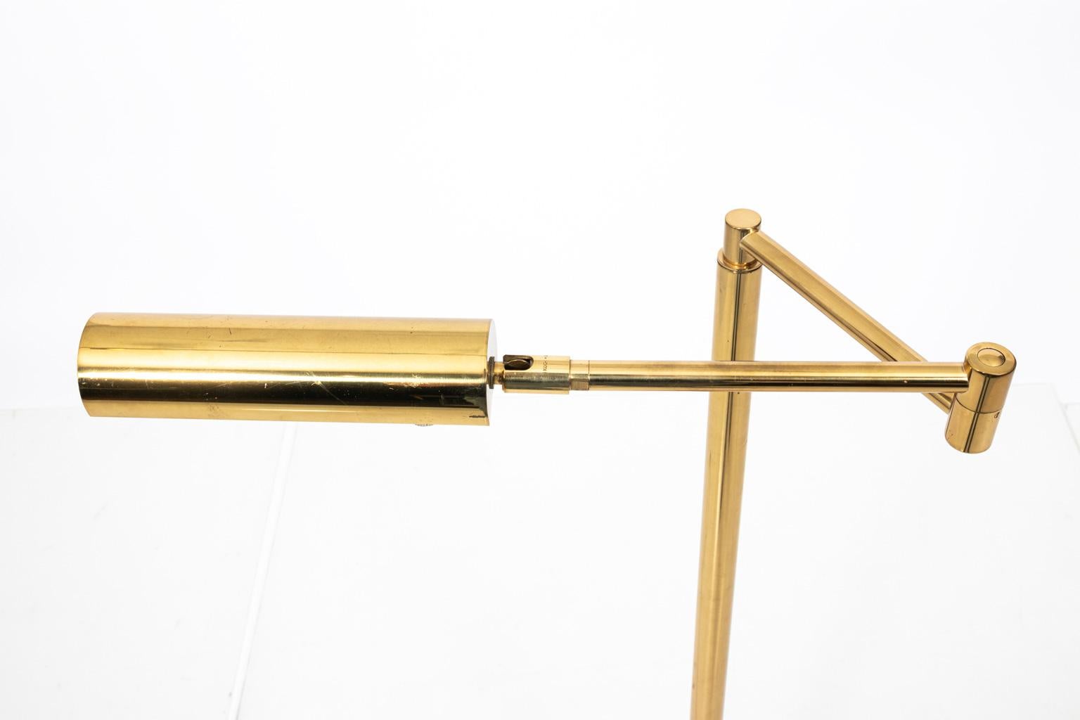 Koch & Lowy Brass Floor Lamp In Good Condition In Stamford, CT