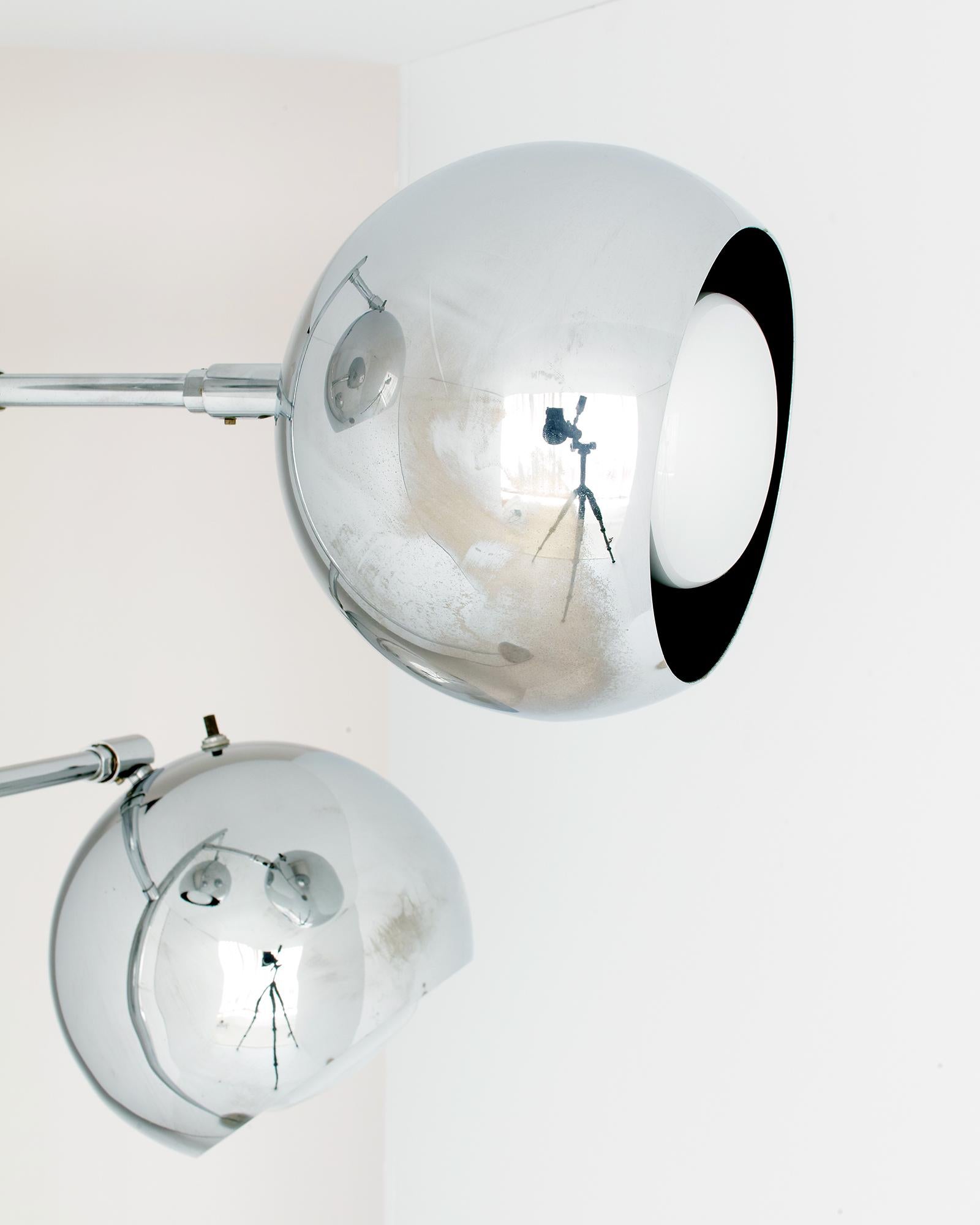Koch & Lowy Chrome Eyeball Globe Floor Lamp In Good Condition In Brooklyn, NY