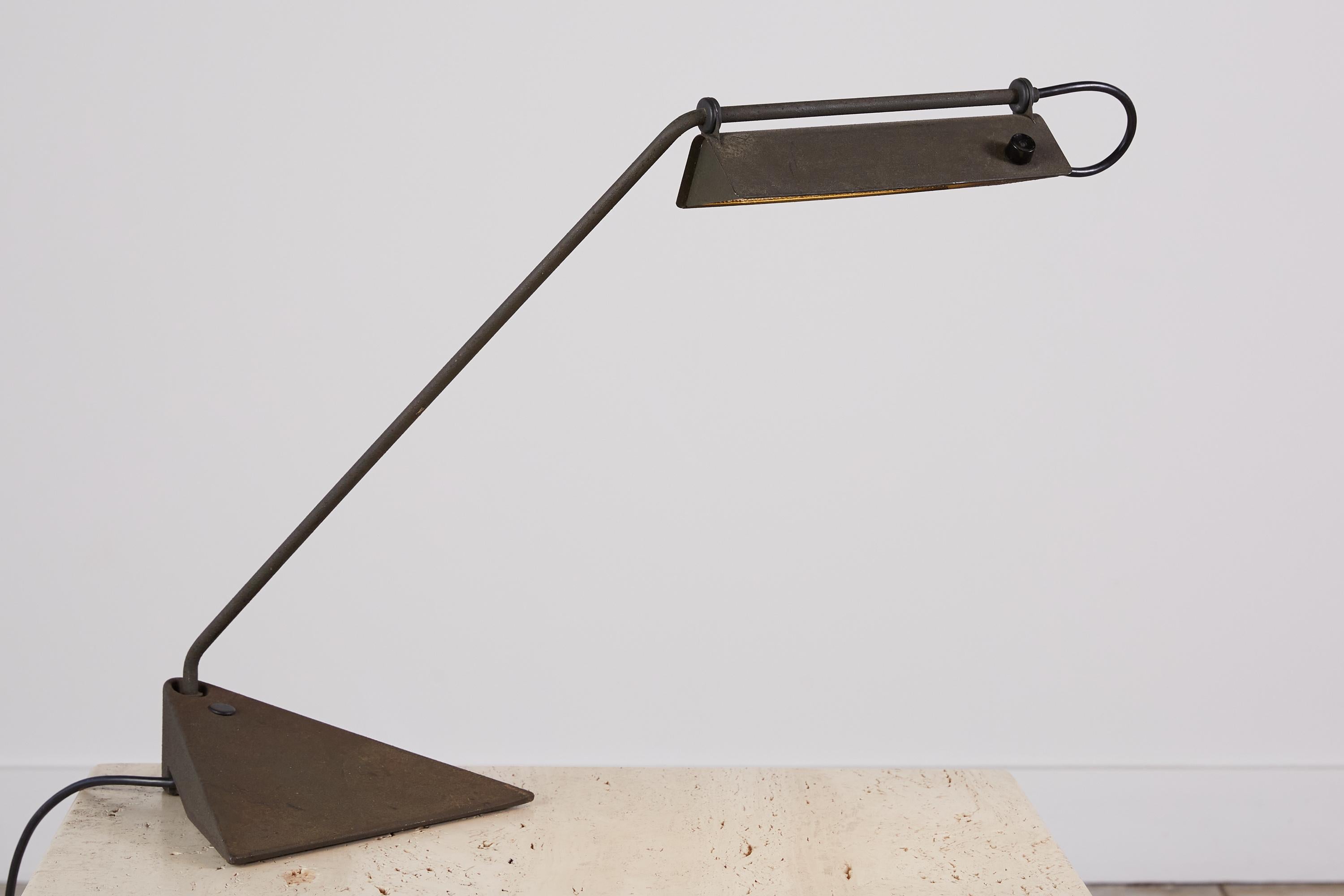 Swing arm desk lamp by Koch & Lowy, USA, c.1950s.

Dimensions: 8” width x 17.5” height.

Condition: Excellent vintage condition with original wiring.