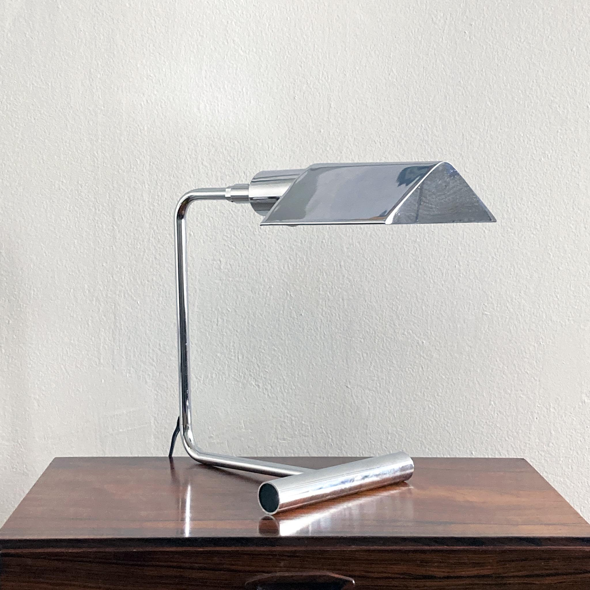 Mid-Century Modern Koch & Lowy for OMI Silver Chrome Reading Desk Lamp, In Working Order, 1960s For Sale