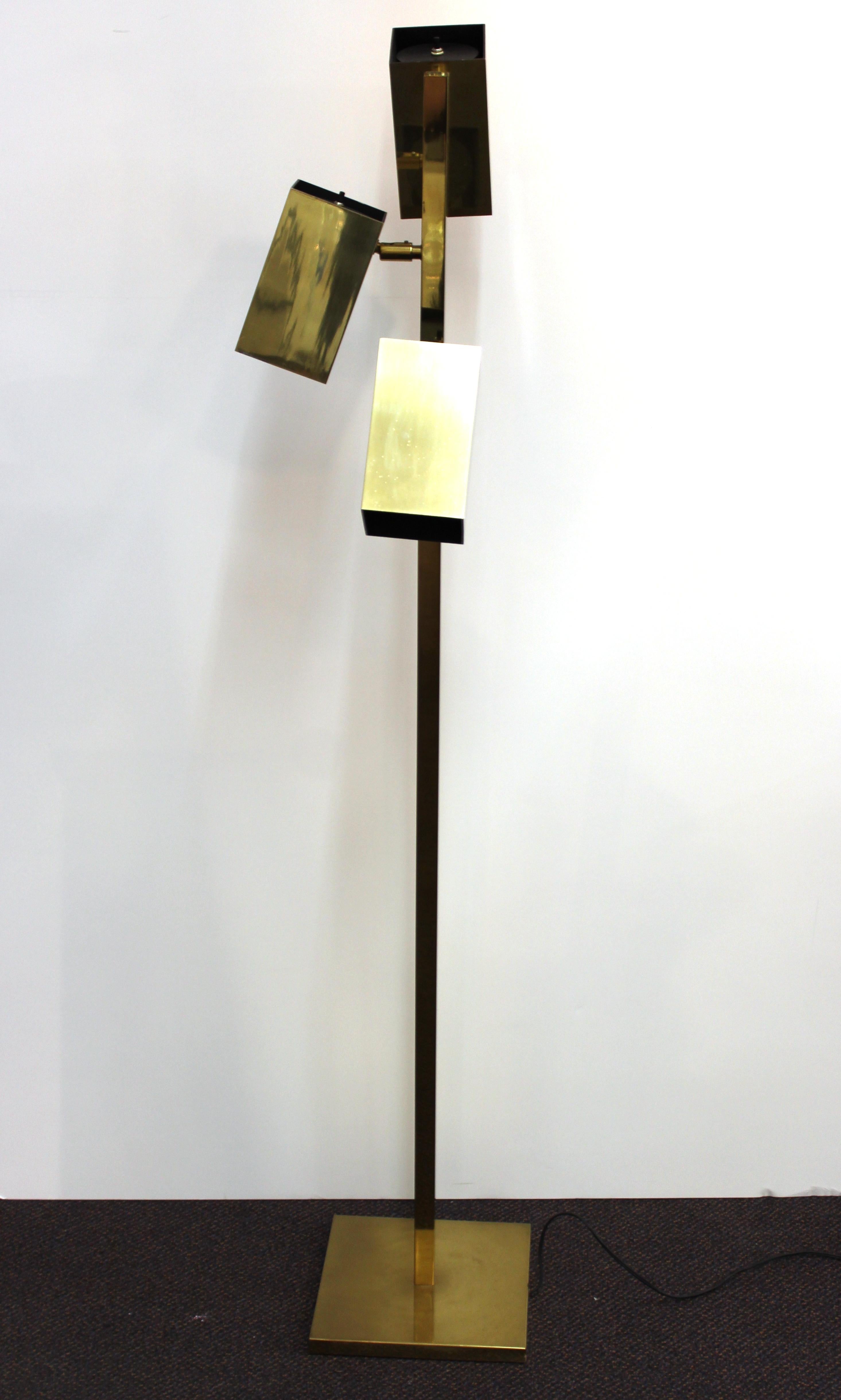 Koch & Lowy Modernist Floor Lamp In Good Condition In New York, NY