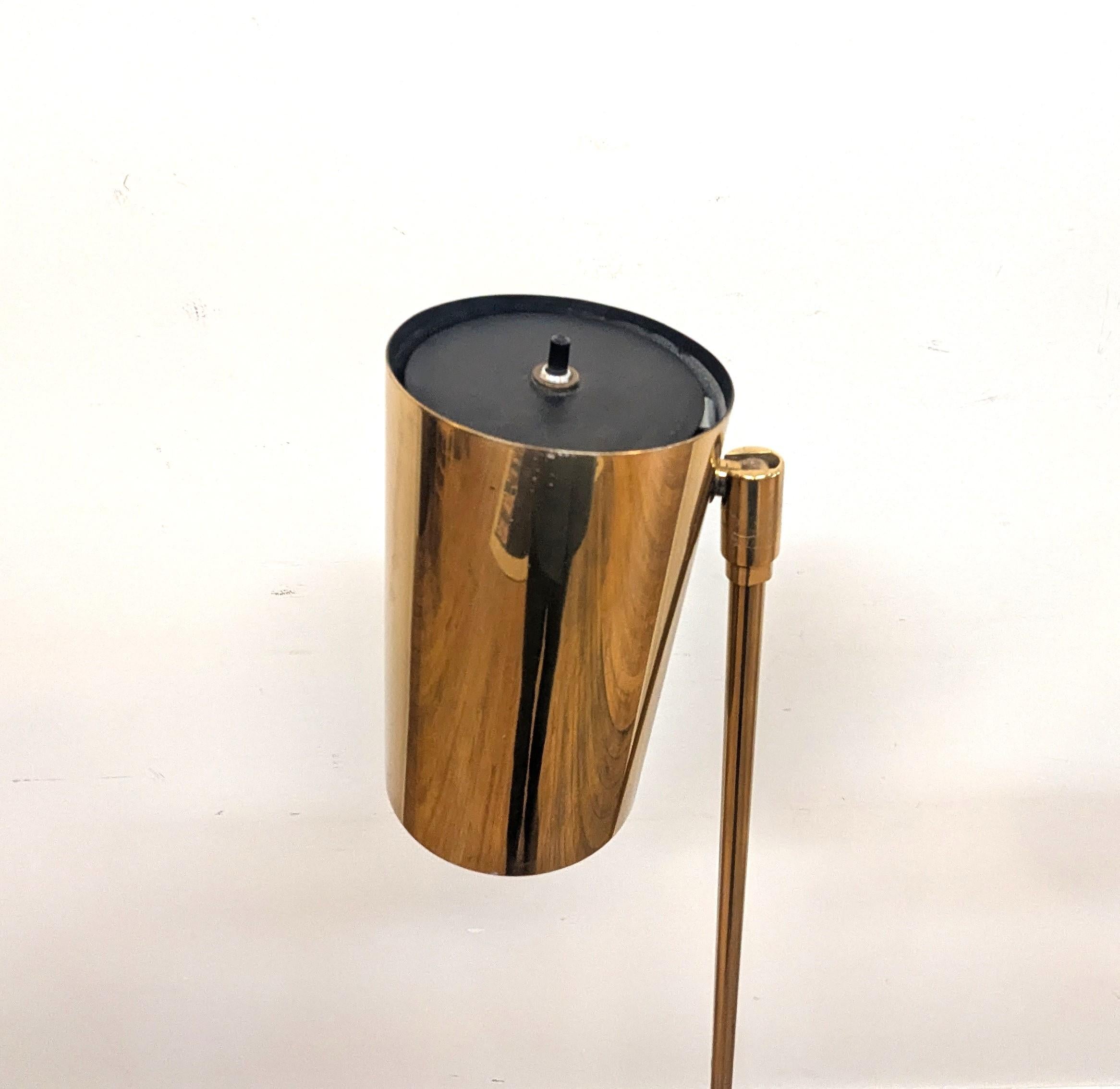 Laiton Koch & Lowy OMI Lampadaire en vente