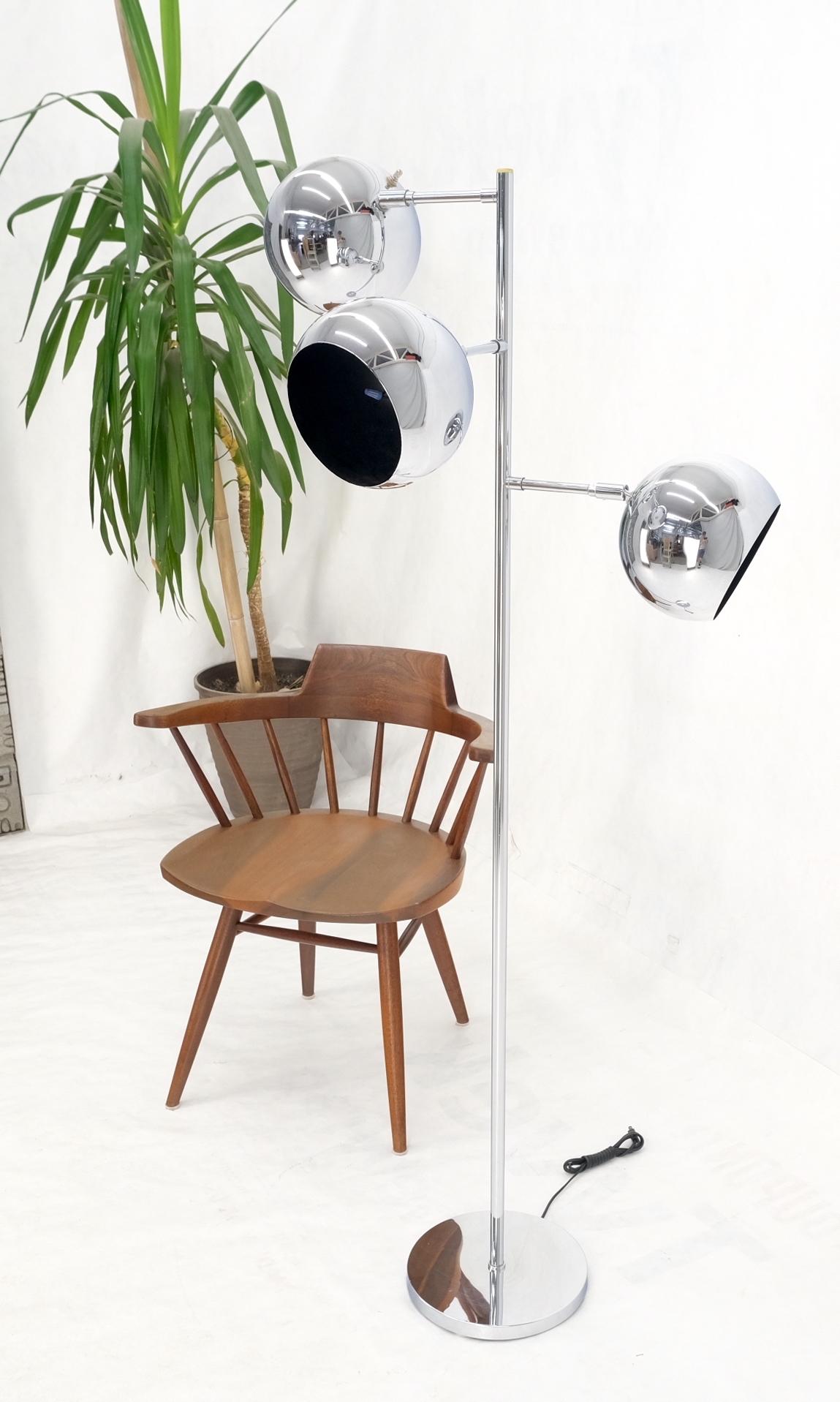 Koch Lowy Three Globe Shades Chrome Floor Lamp Adjustable Light Fixture Mint For Sale 2