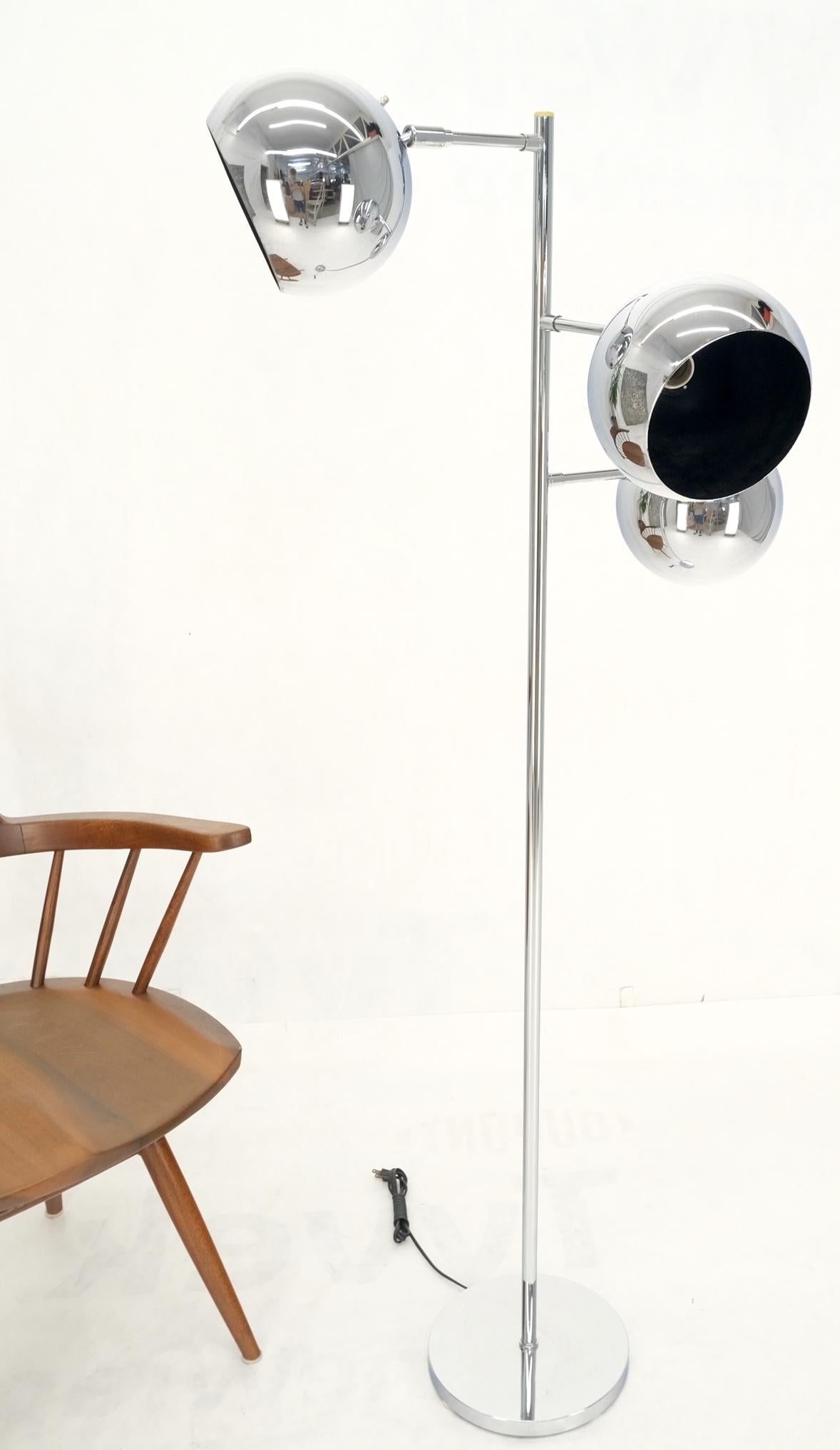 Koch Lowy Three Globe Shades Chrome Floor Lamp Adjustable Light Fixture Mint For Sale 3