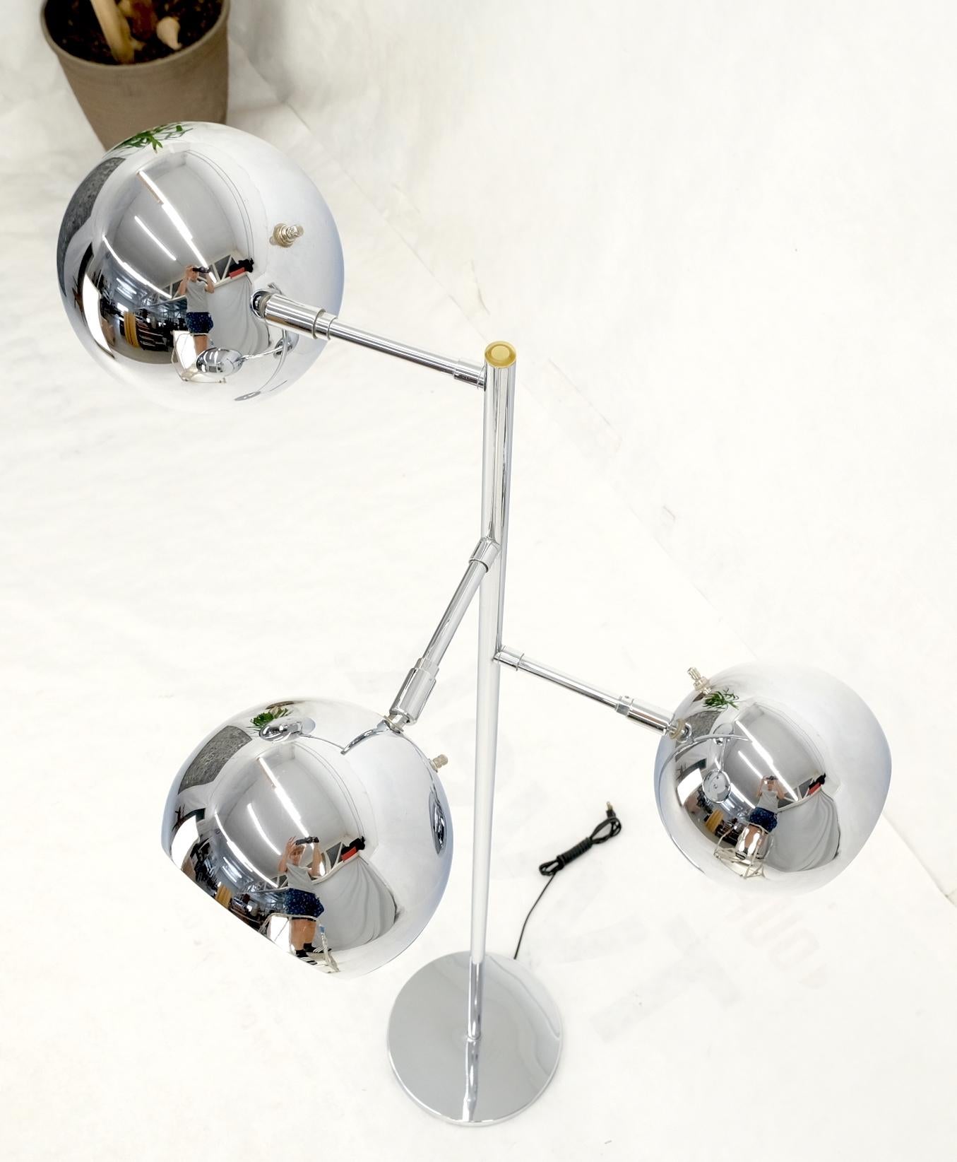 Koch Lowy Three Globe Shades Chrome Floor Lamp Adjustable Light Fixture Mint For Sale 5