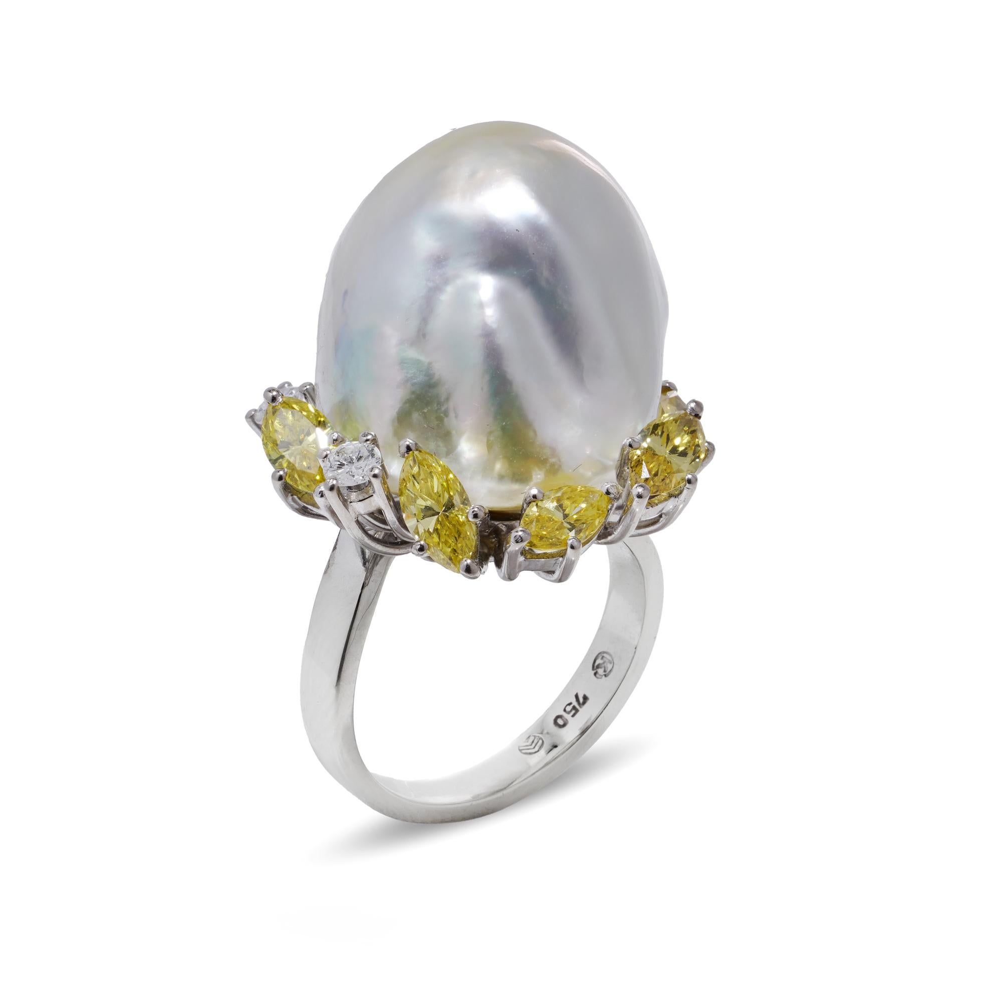 Koch South Sea baroque pearl ladies ring in 18kt white gold For Sale 2
