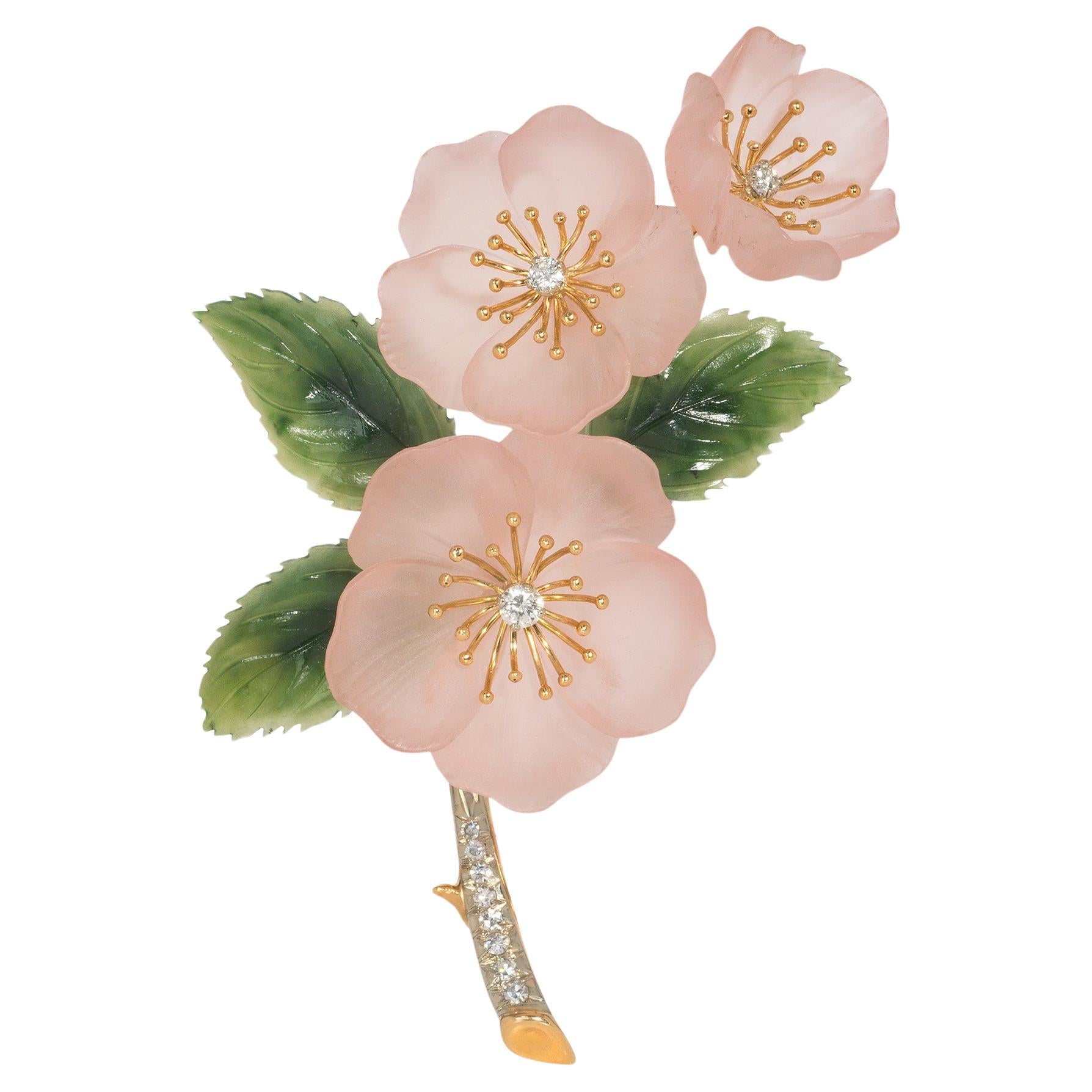 Köchert Art Deco Hardstone Flower Corsage Brooch with Diamond and Gold Accents in vendita