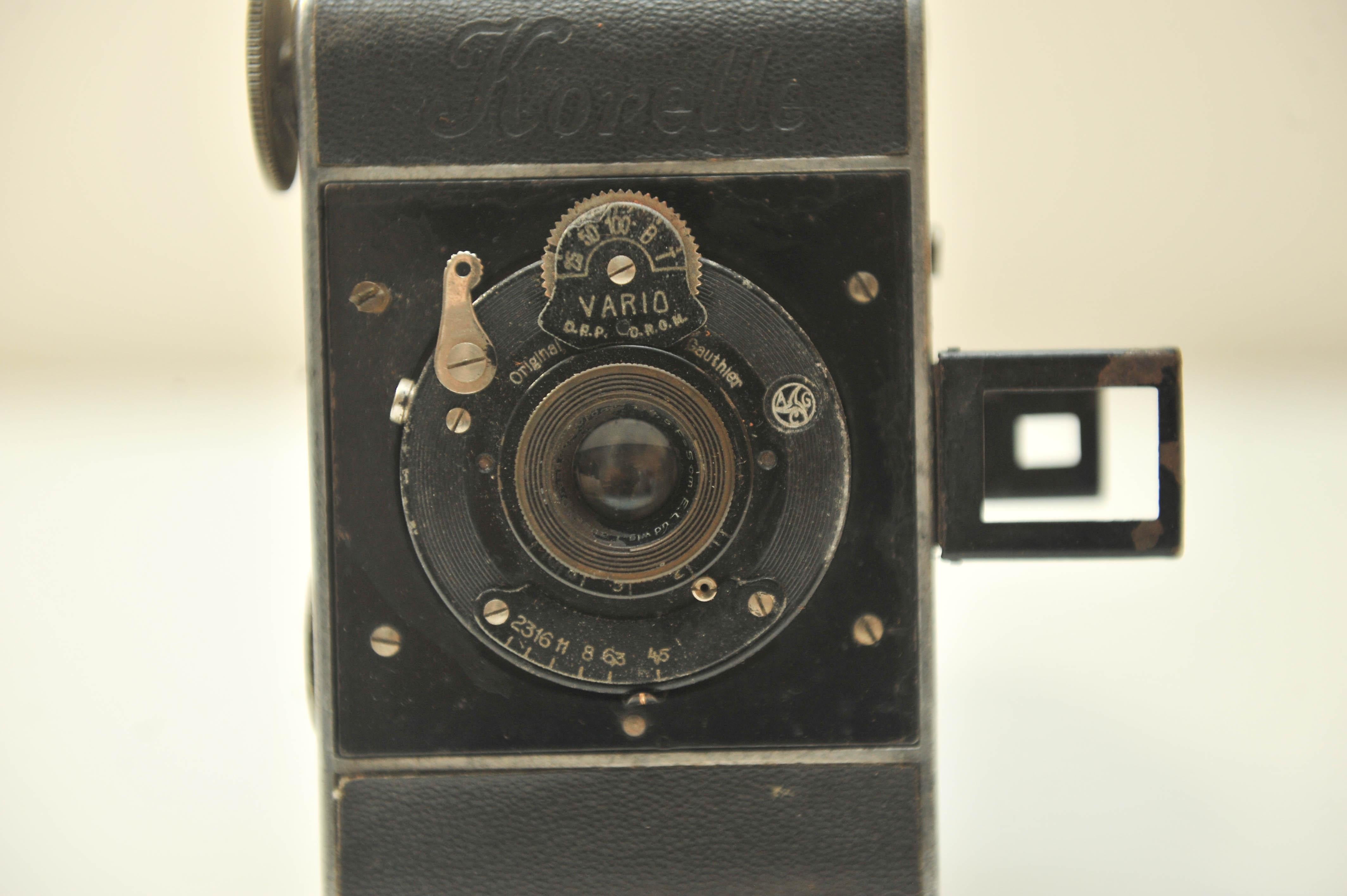 Kochmann Korelle Art Deco German Camera with Vario Leaf Shutter by Gauthier In Fair Condition For Sale In High Wycombe, GB